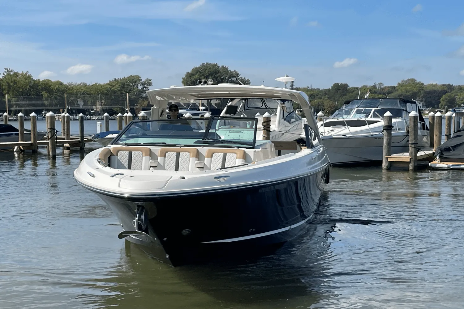 2019 Sea Ray 400 SLX Image Thumbnail #12