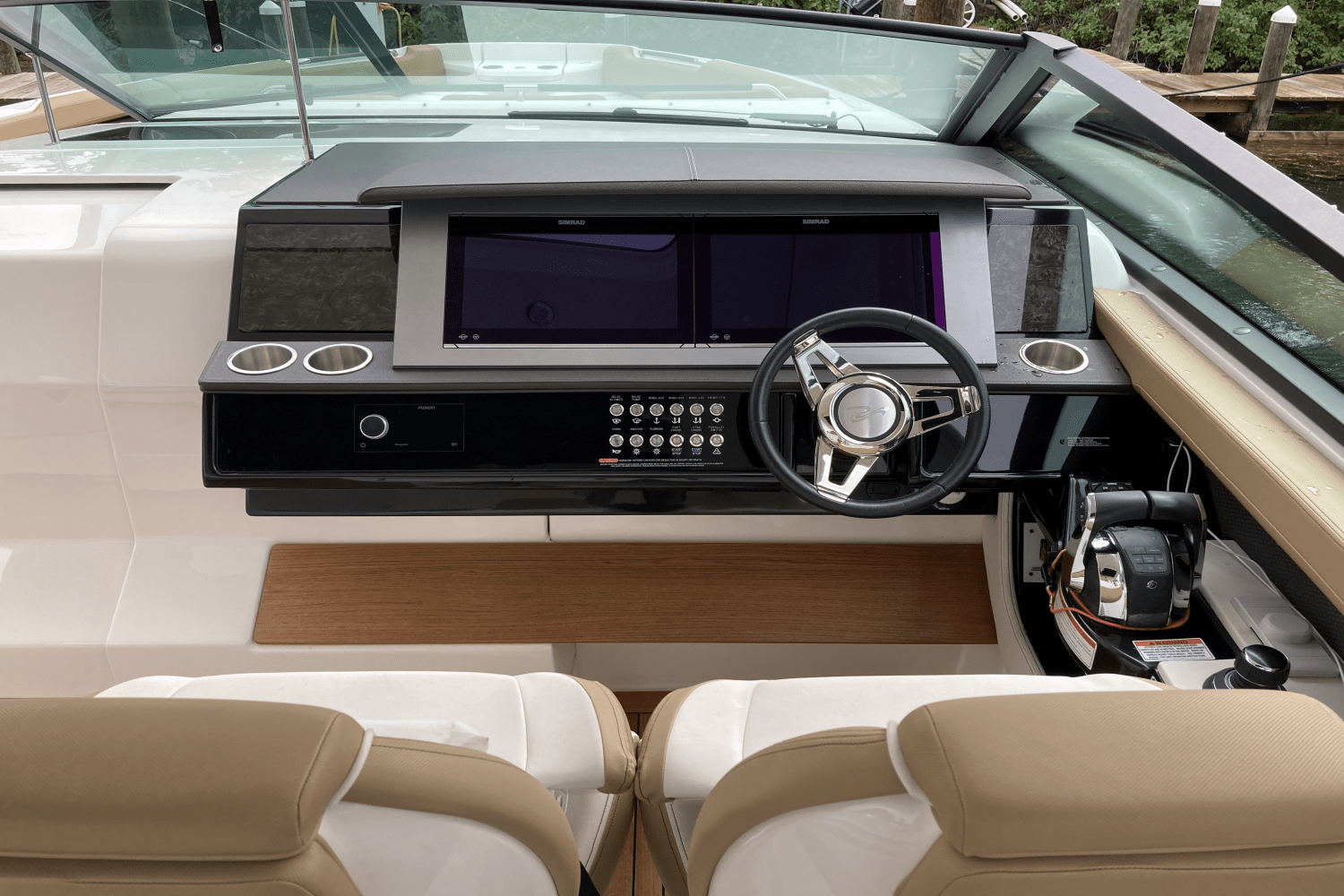 2019 Sea Ray 400 SLX Image Thumbnail #14