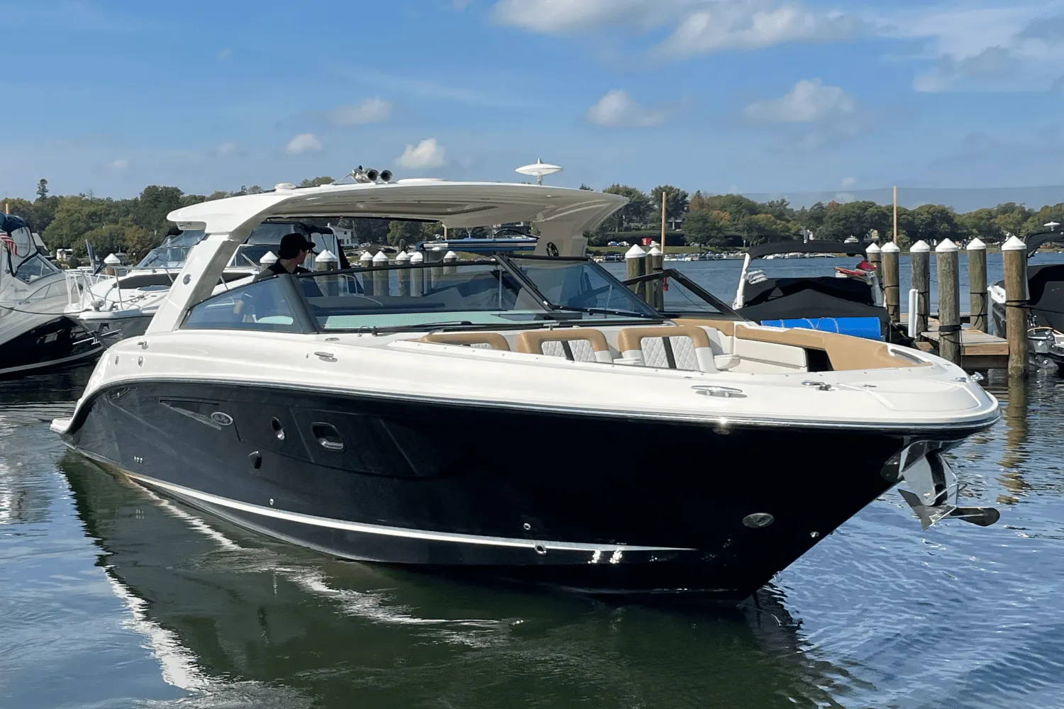 2019 Sea Ray 400 SLX Image Thumbnail #10