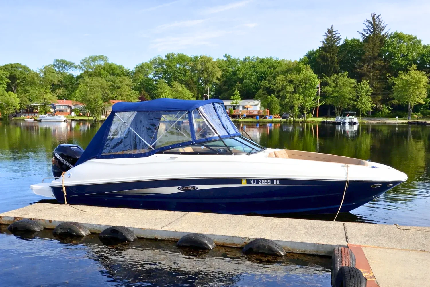 2016 Sea Ray 240 SUNDECK OUTBOARD Image Thumbnail #1