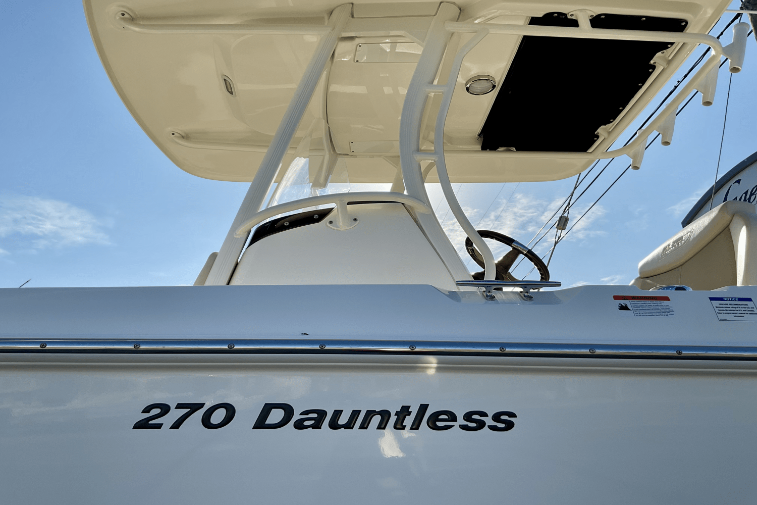2019 Boston Whaler 270 Dauntless Image Thumbnail #7