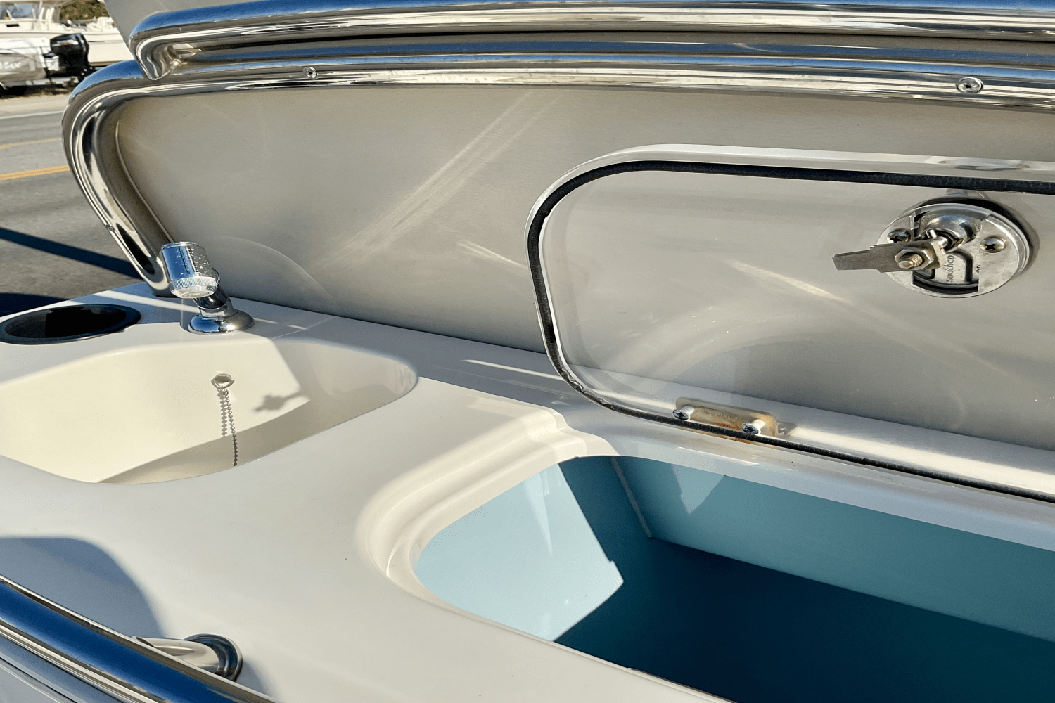 2019 Boston Whaler 270 Dauntless Image Thumbnail #17