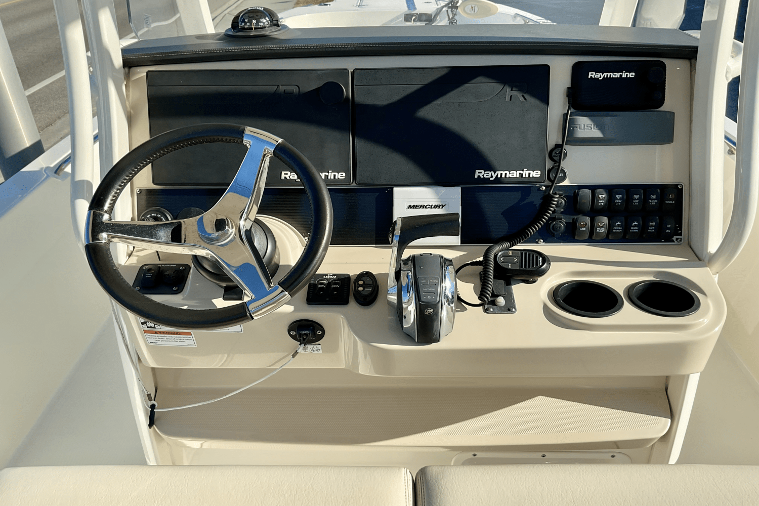 2019 Boston Whaler 270 Dauntless Image Thumbnail #21