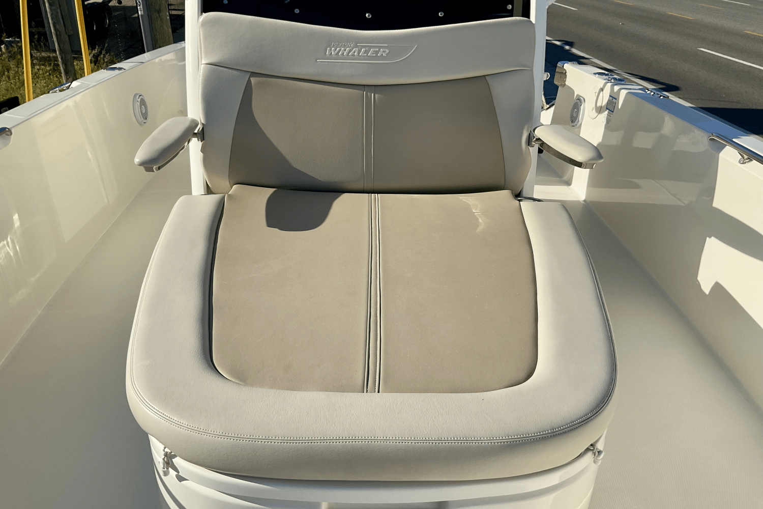 2019 Boston Whaler 270 Dauntless Image Thumbnail #28