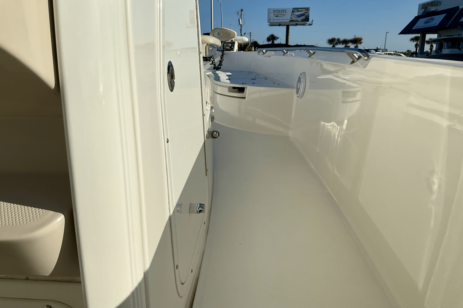 2019 Boston Whaler 270 Dauntless Image Thumbnail #30