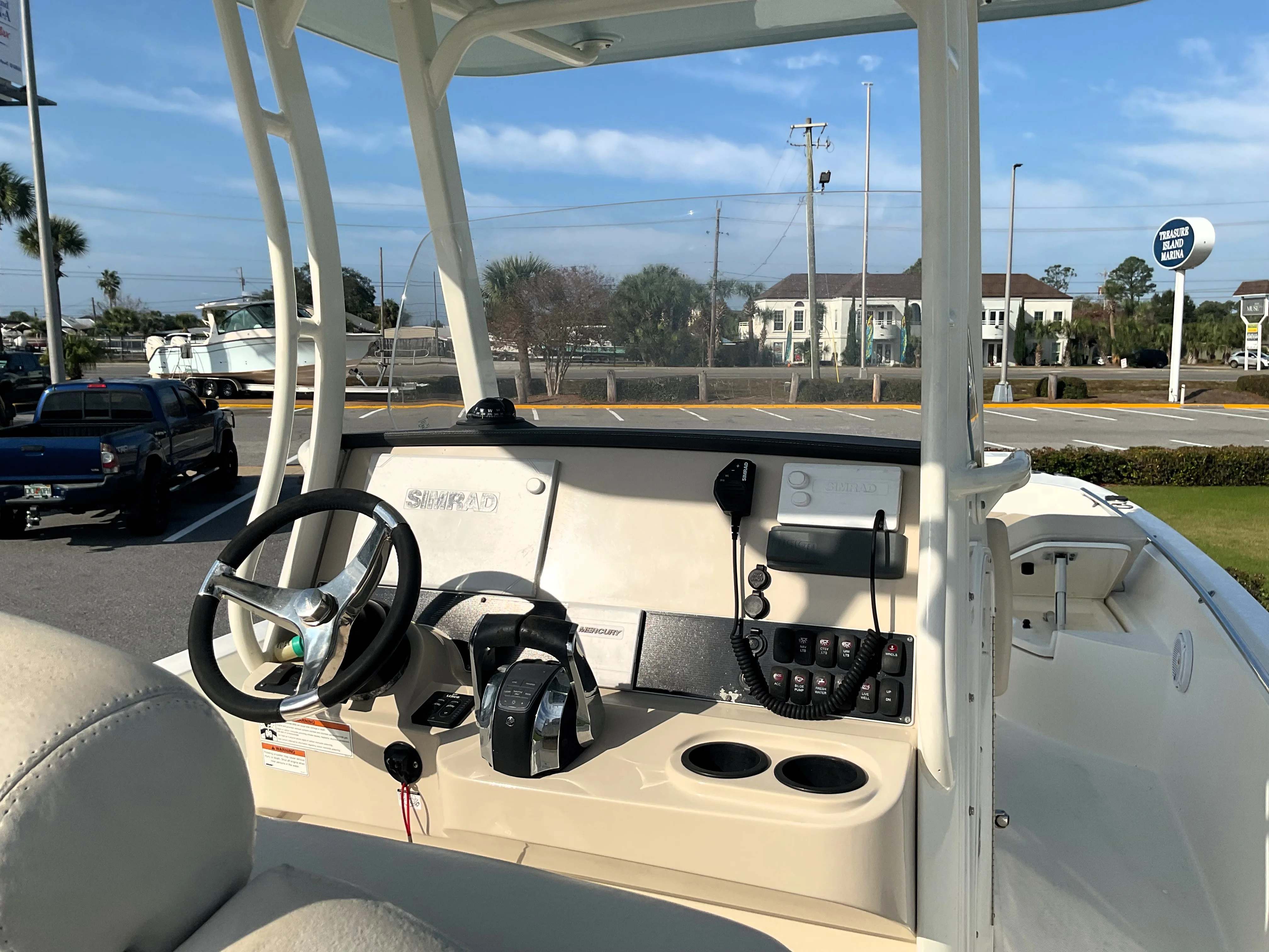 2019 Boston Whaler 270 Dauntless Image Thumbnail #16