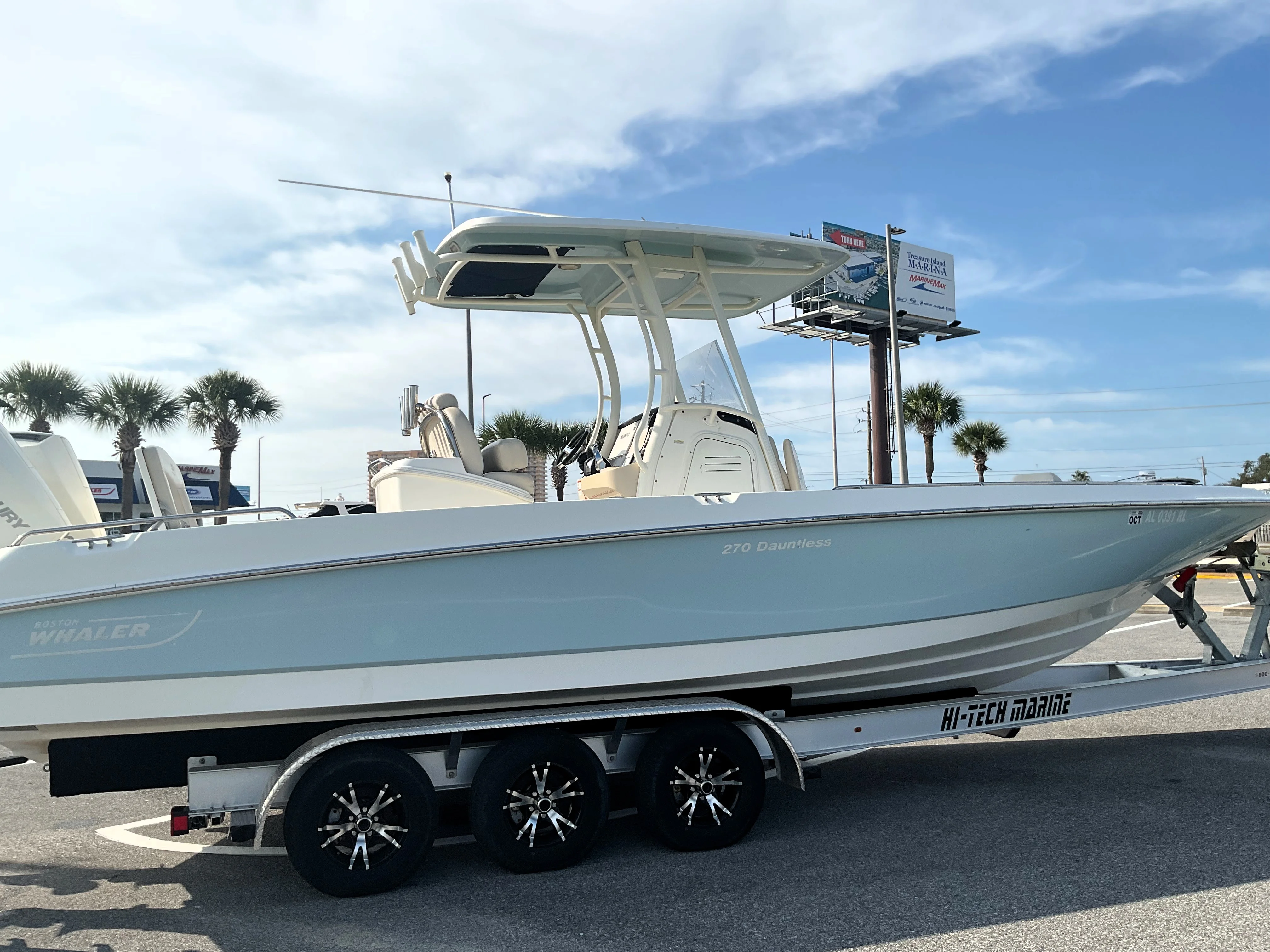 2019 Boston Whaler 270 Dauntless Image Thumbnail #30