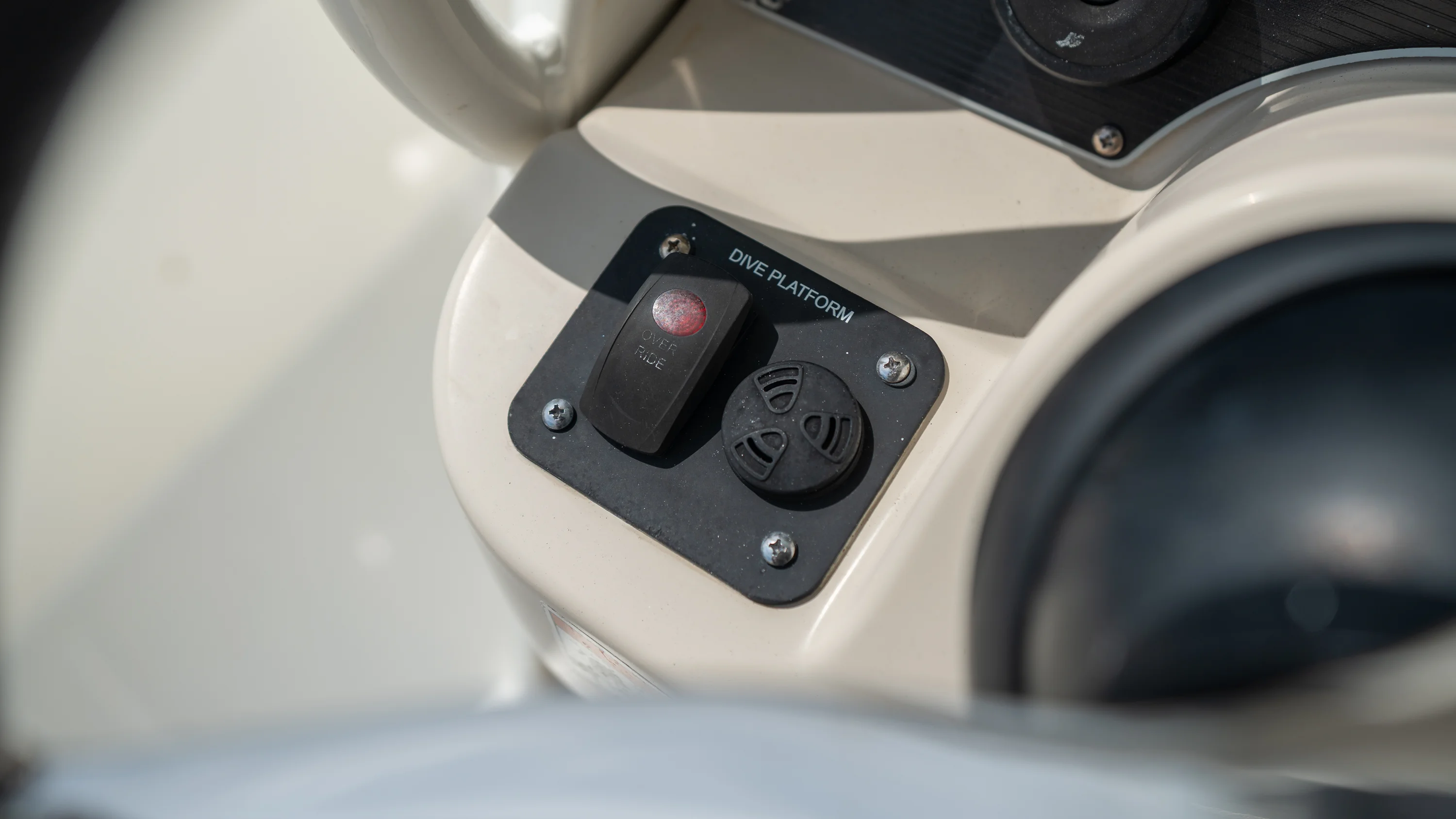 2019 Boston Whaler 270 Dauntless Image Thumbnail #24