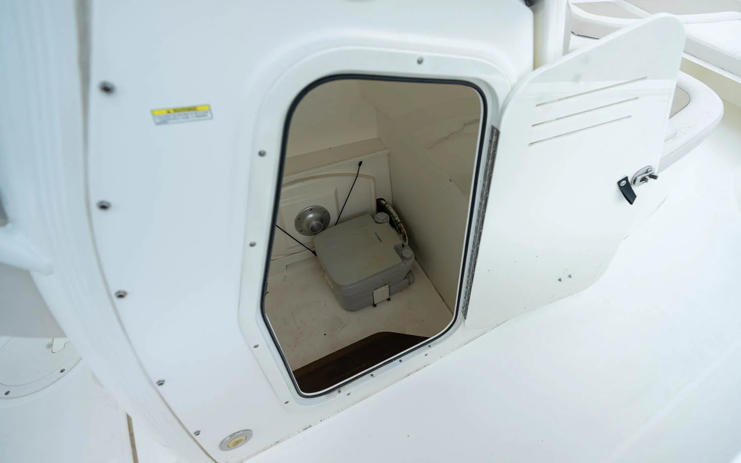 2019 Boston Whaler 270 Dauntless Image Thumbnail #13