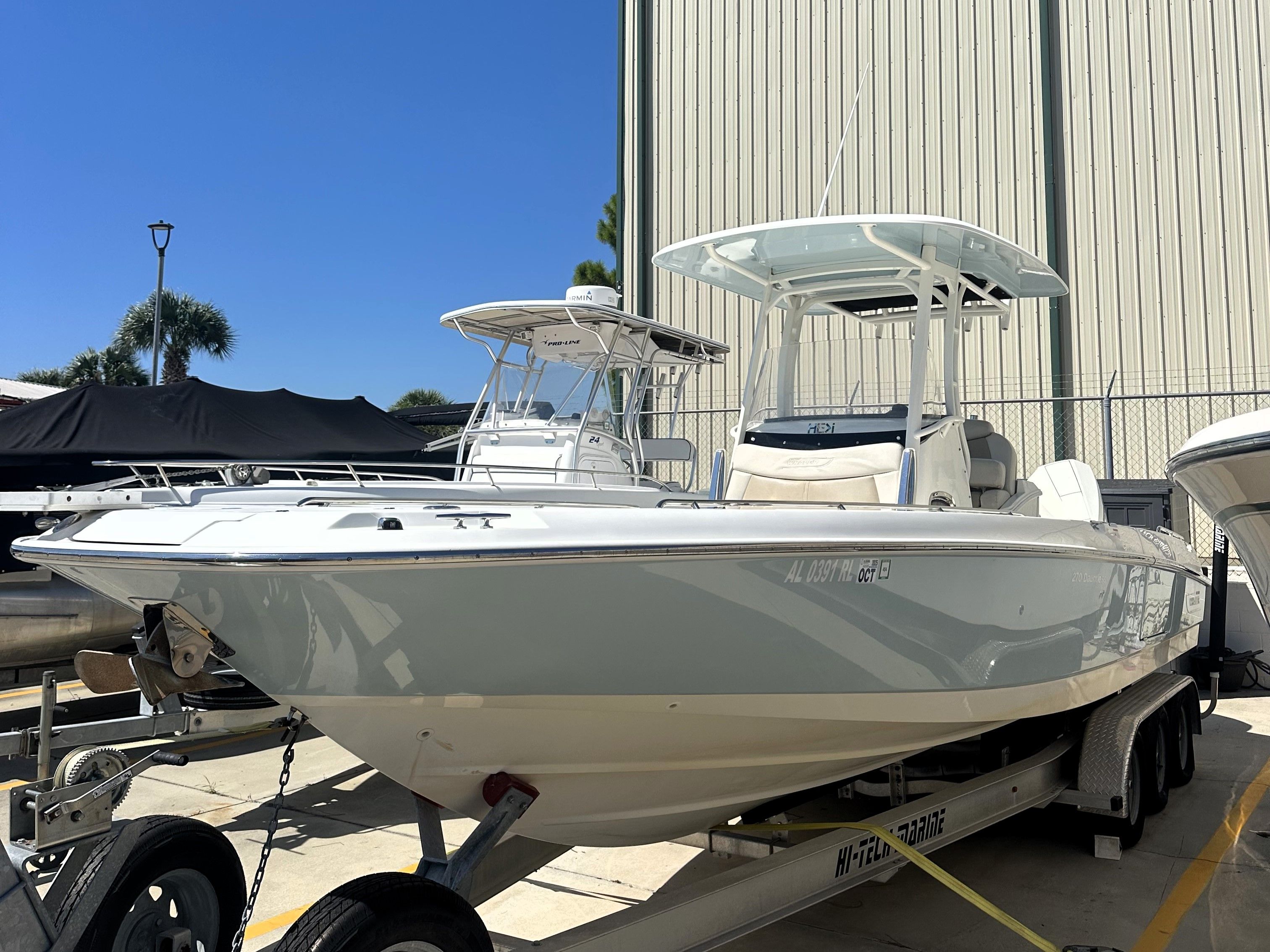 2019 Boston Whaler 270 Dauntless Image Thumbnail #4