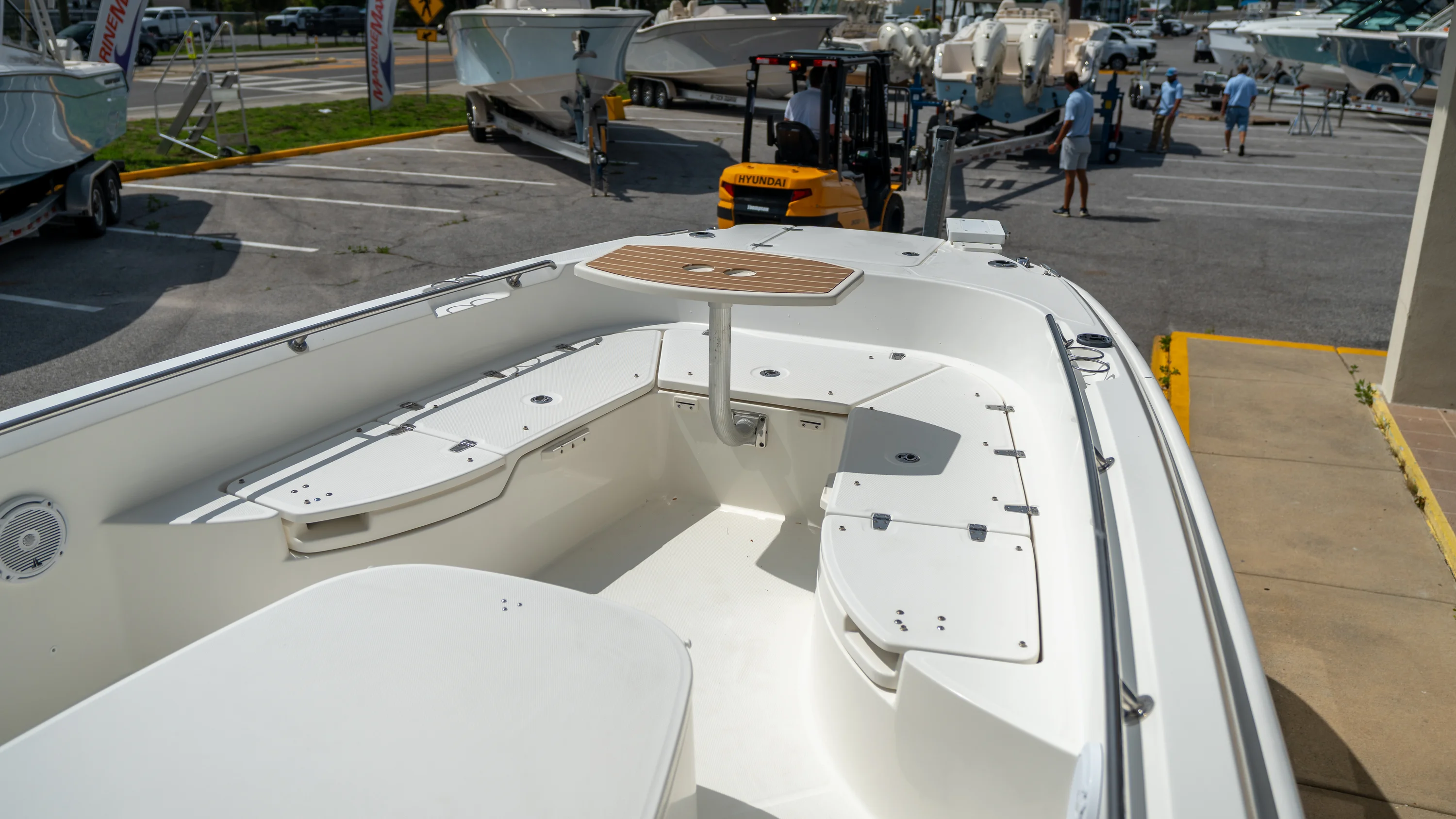 2019 Boston Whaler 270 Dauntless Image Thumbnail #11