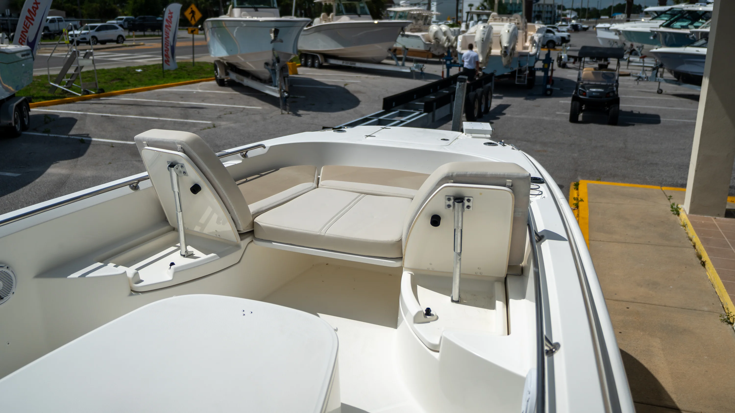 2019 Boston Whaler 270 Dauntless Image Thumbnail #7