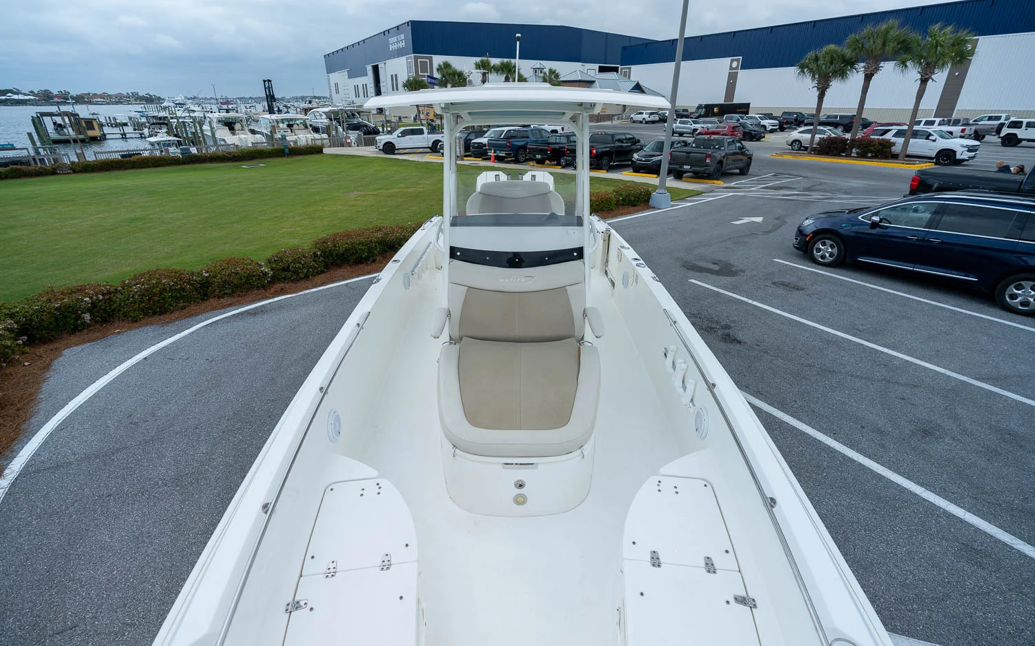 2019 Boston Whaler 270 Dauntless Image Thumbnail #10