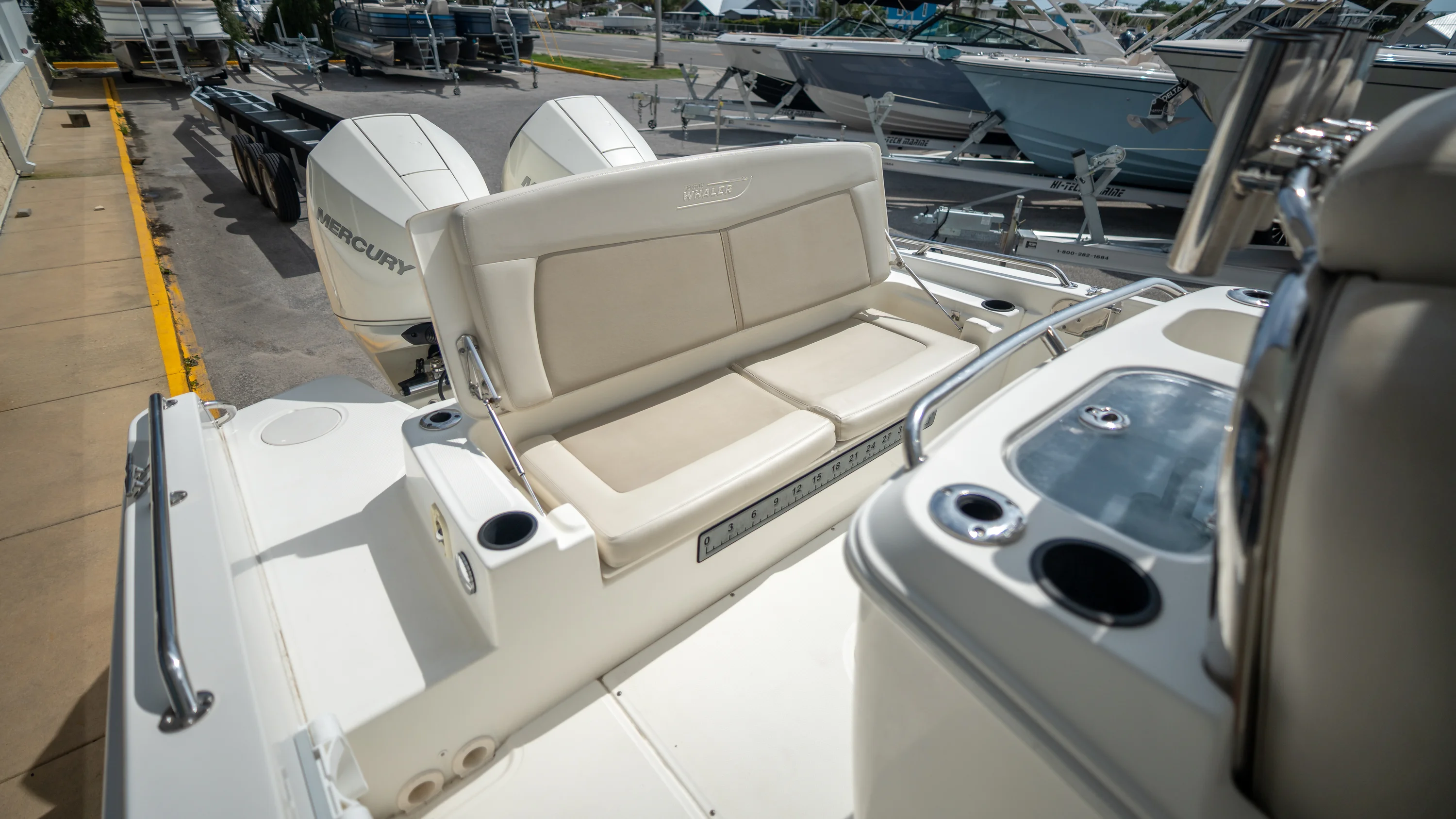 2019 Boston Whaler 270 Dauntless Image Thumbnail #29