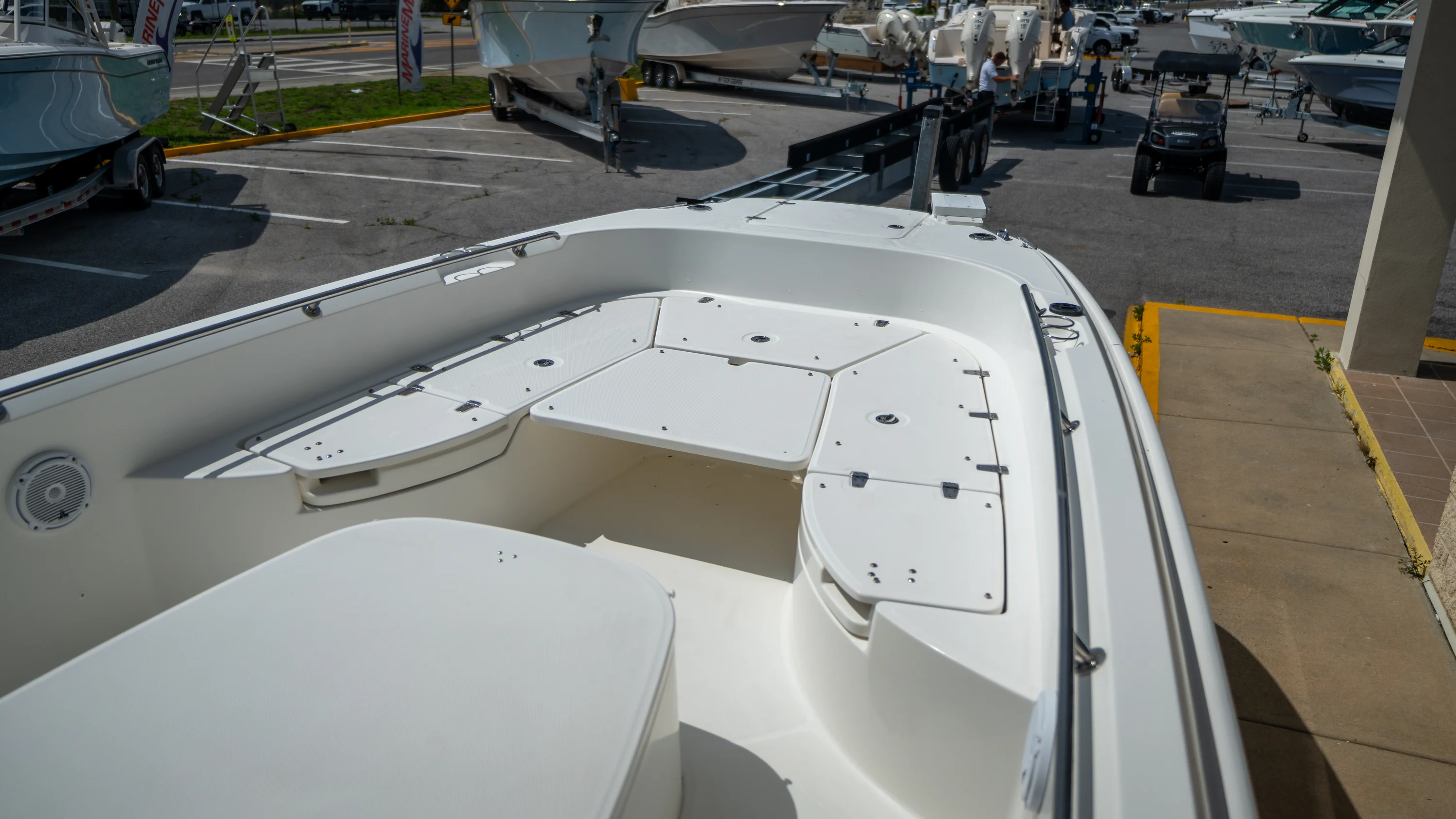 2019 Boston Whaler 270 Dauntless Image Thumbnail #8