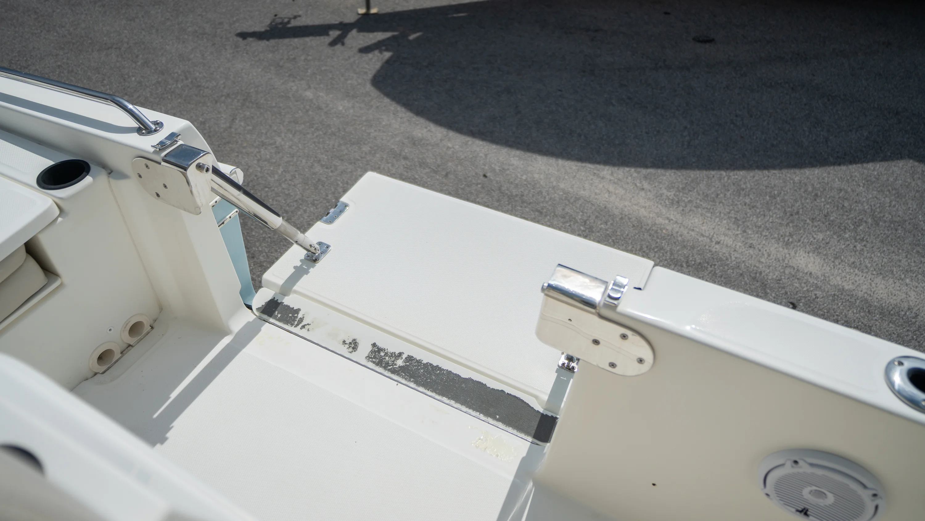 2019 Boston Whaler 270 Dauntless Image Thumbnail #31