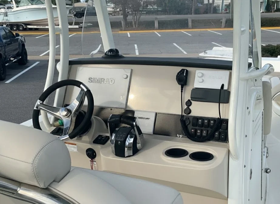 2019 Boston Whaler 270 Dauntless Image Thumbnail #15