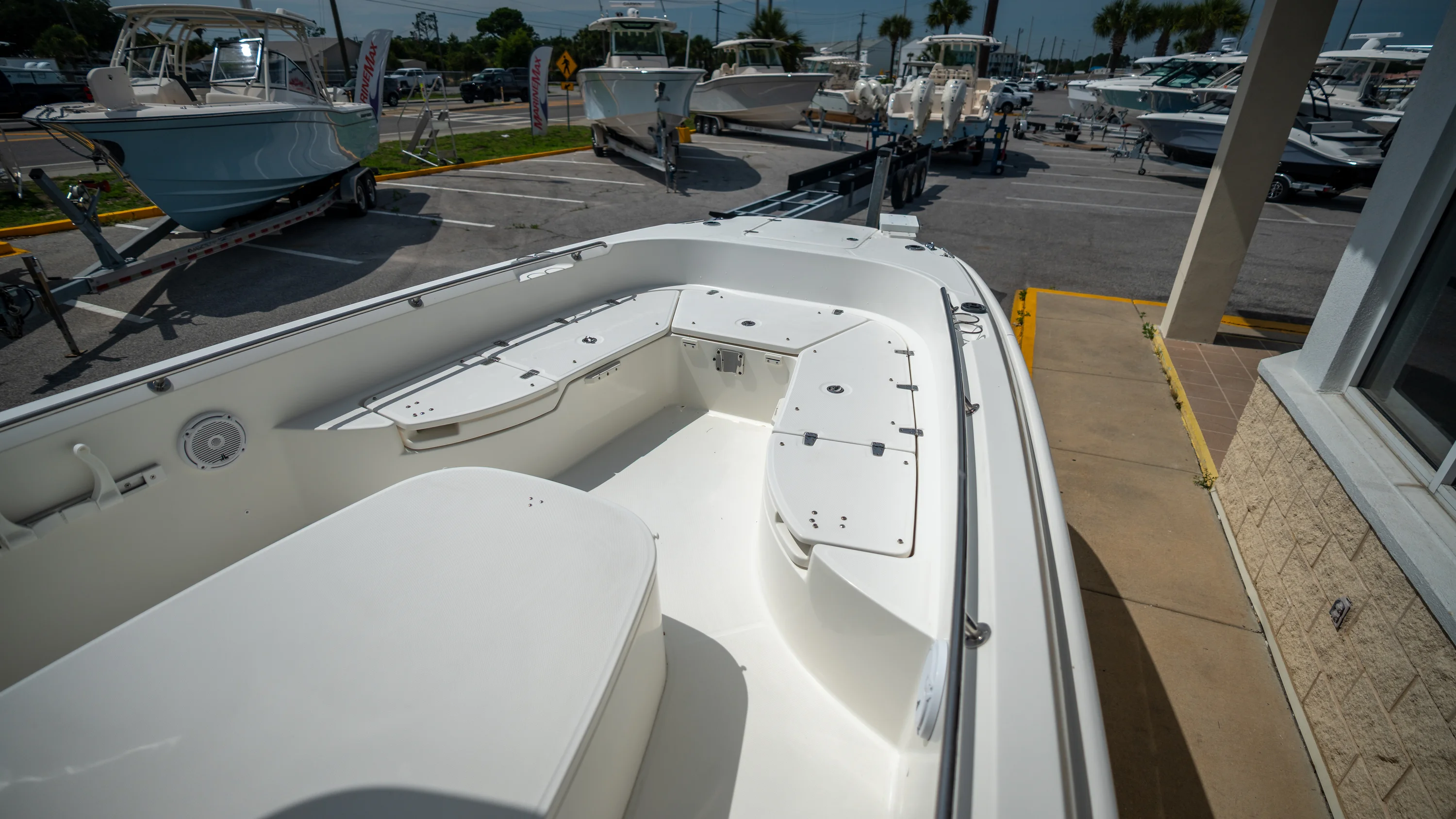 2019 Boston Whaler 270 Dauntless Image Thumbnail #9