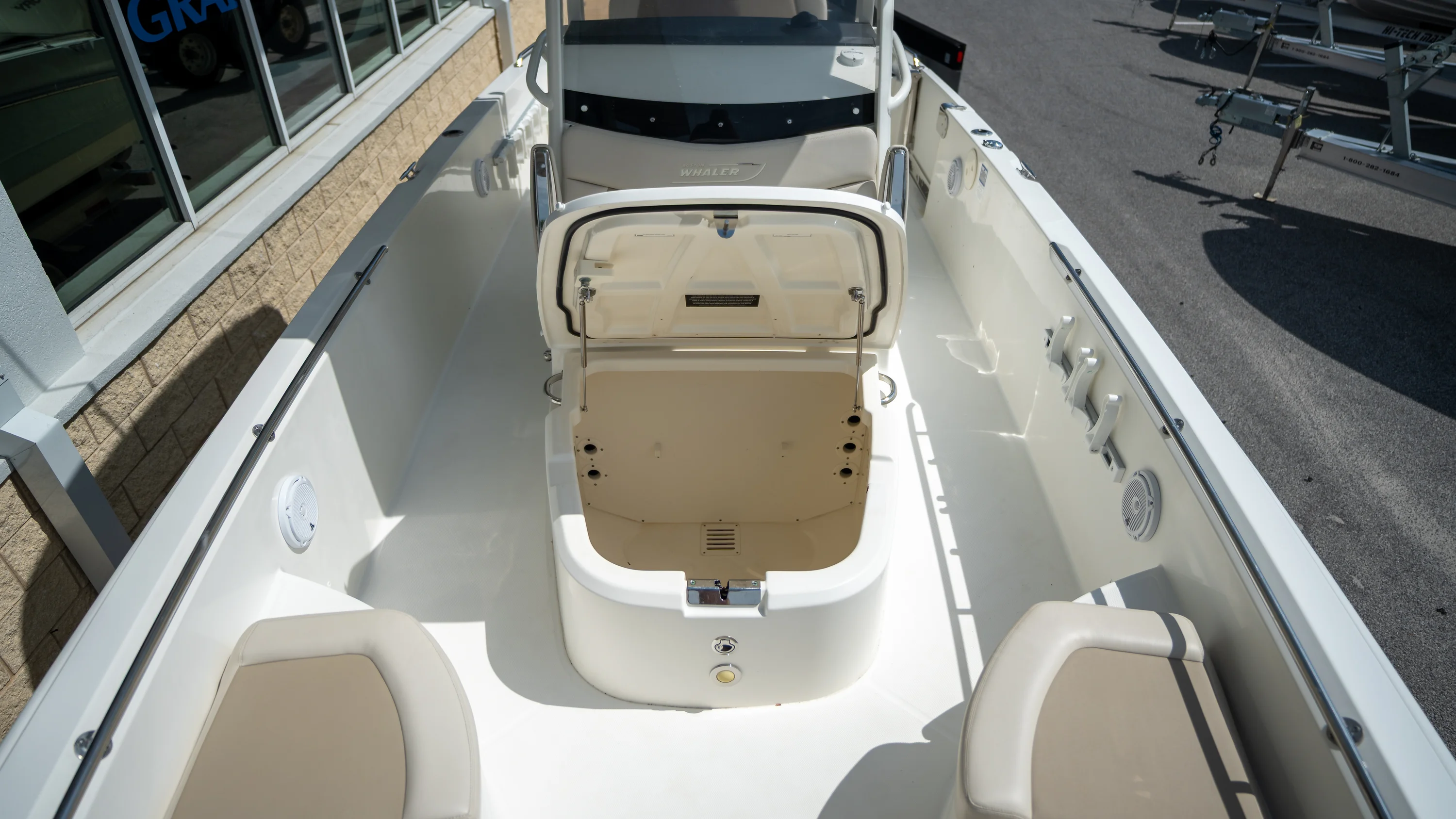 2019 Boston Whaler 270 Dauntless Image Thumbnail #13