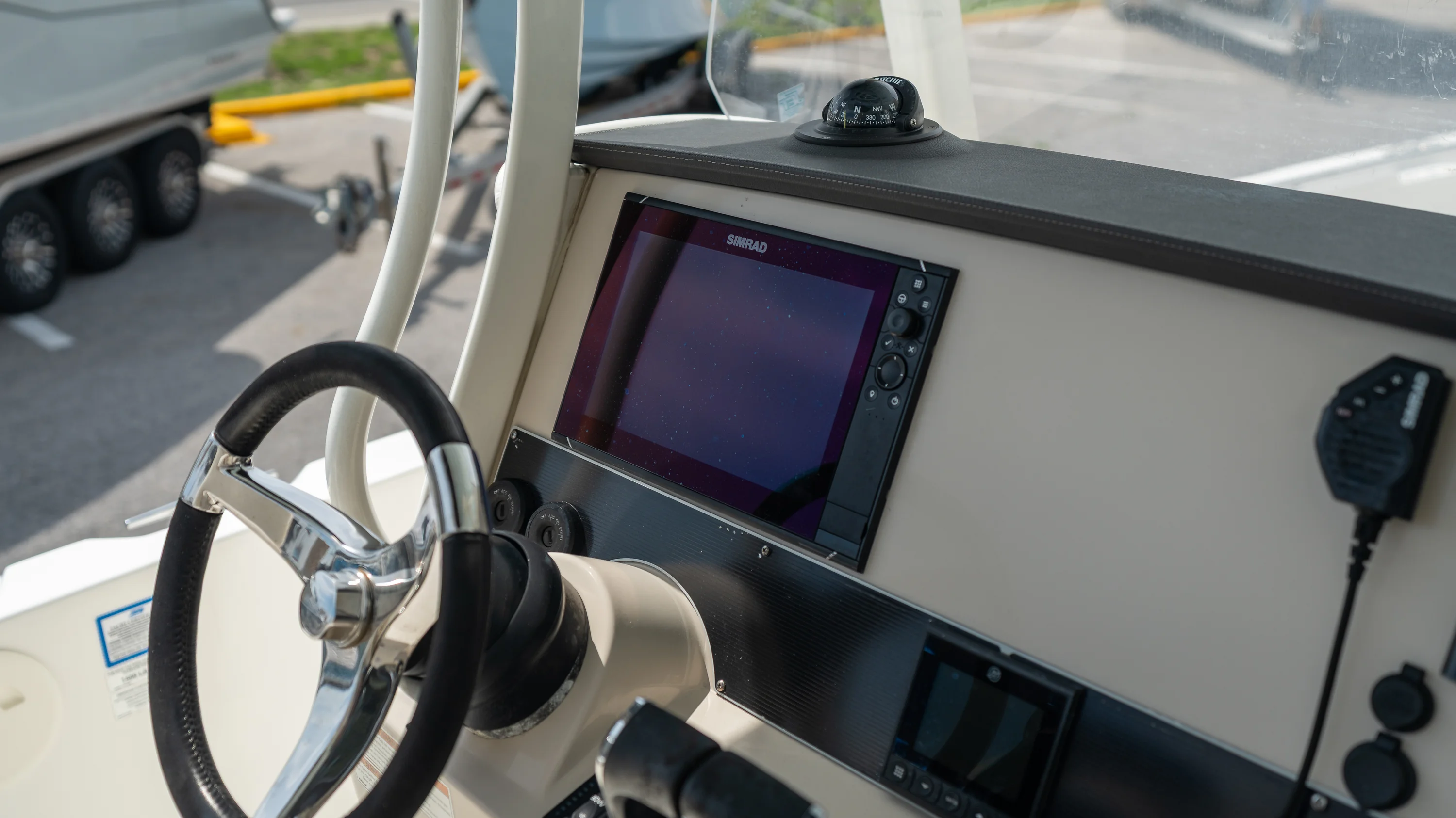 2019 Boston Whaler 270 Dauntless Image Thumbnail #18