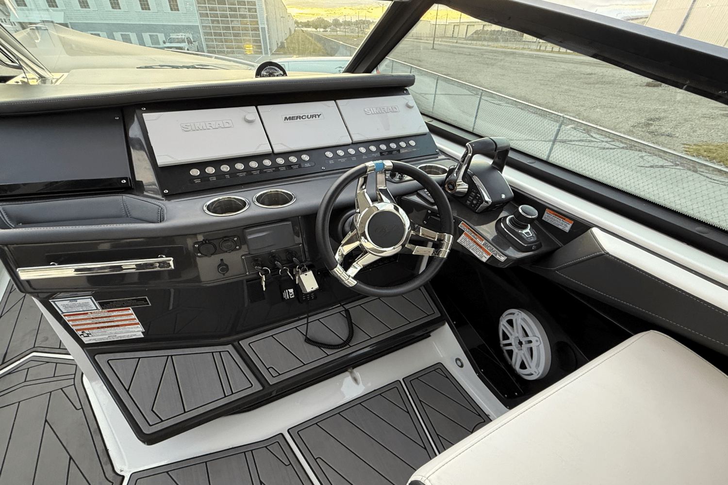 2023 Monterey 385SS Image Thumbnail #17