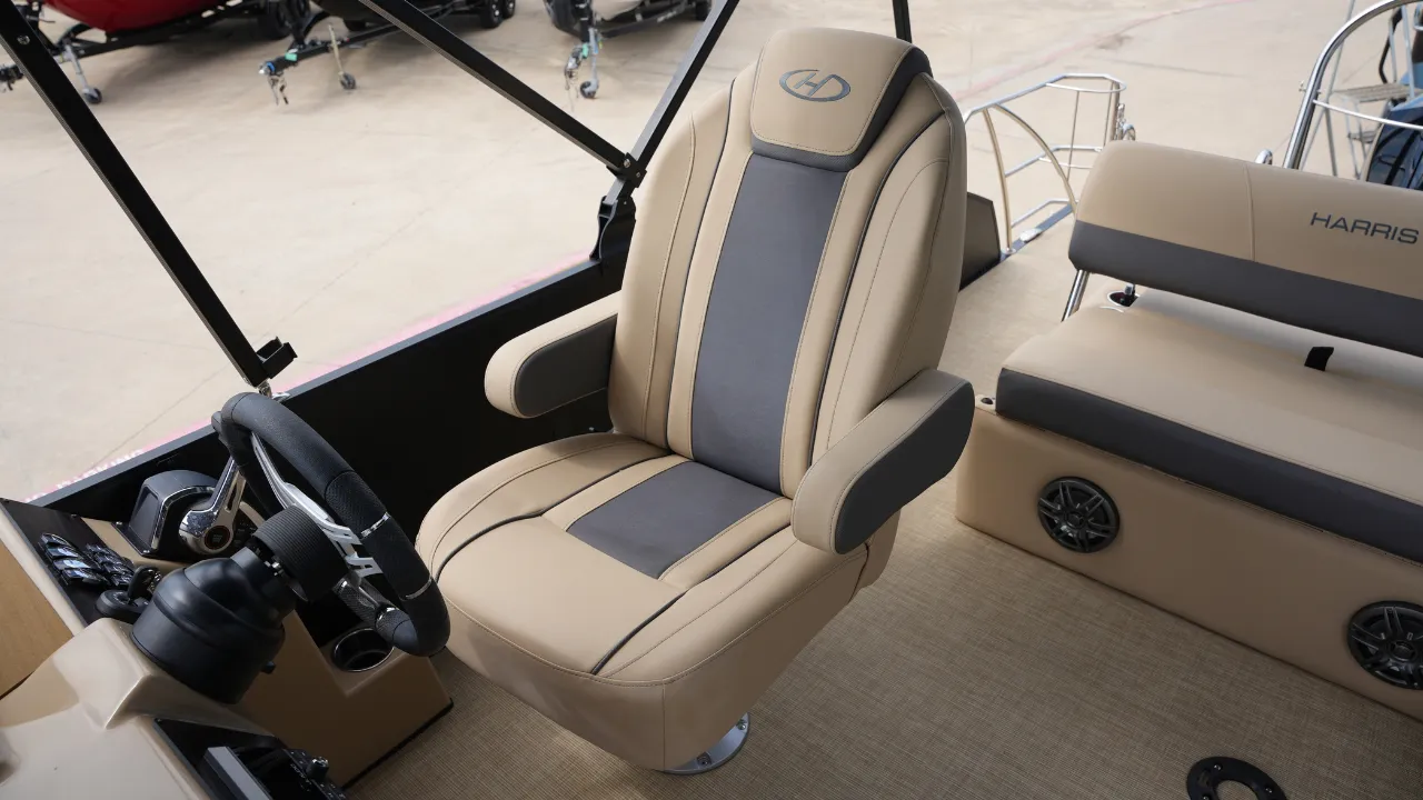 2023 Harris Cruiser 230 Image Thumbnail #14