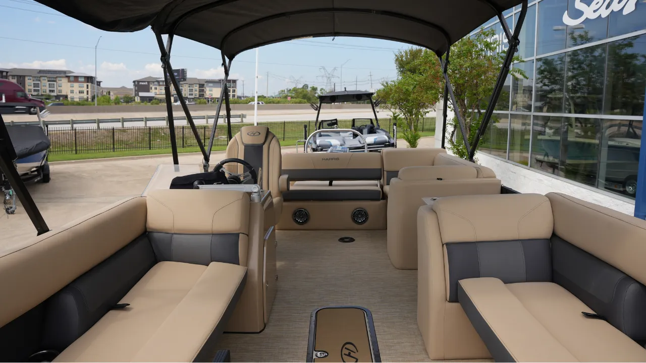 2023 Harris Cruiser 230 Image Thumbnail #4