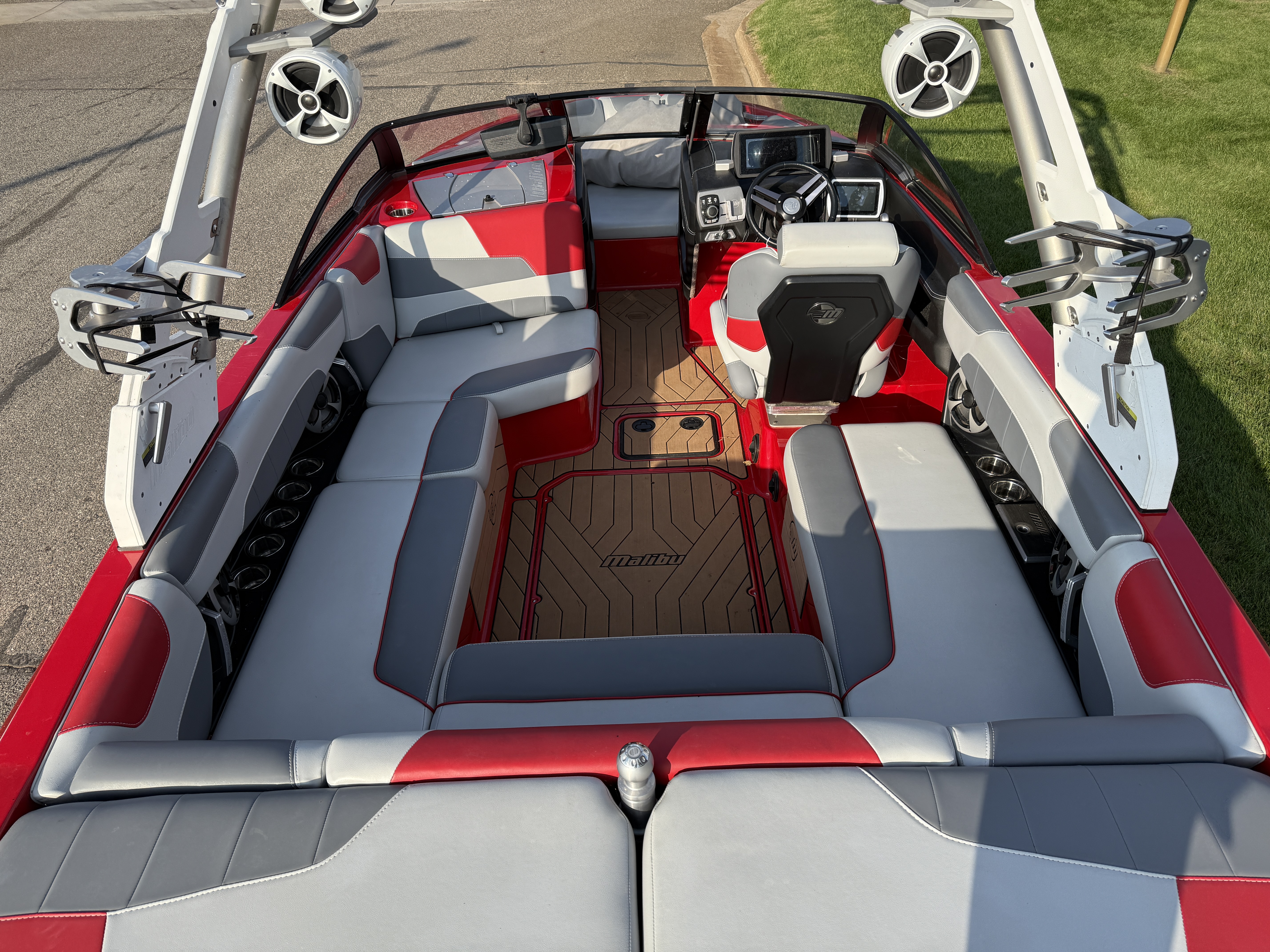 2019 Malibu 22LSV Image Thumbnail #4