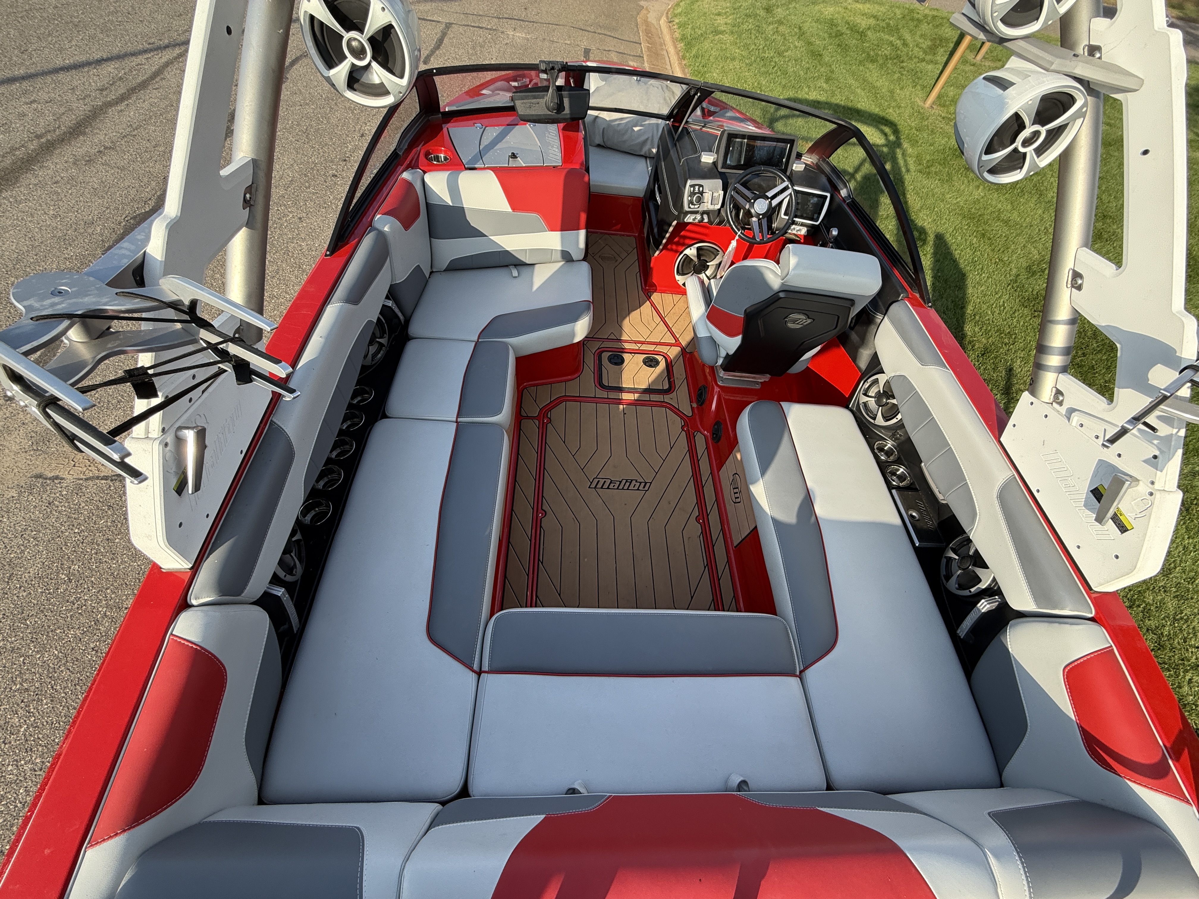 2019 Malibu 22LSV Image Thumbnail #2