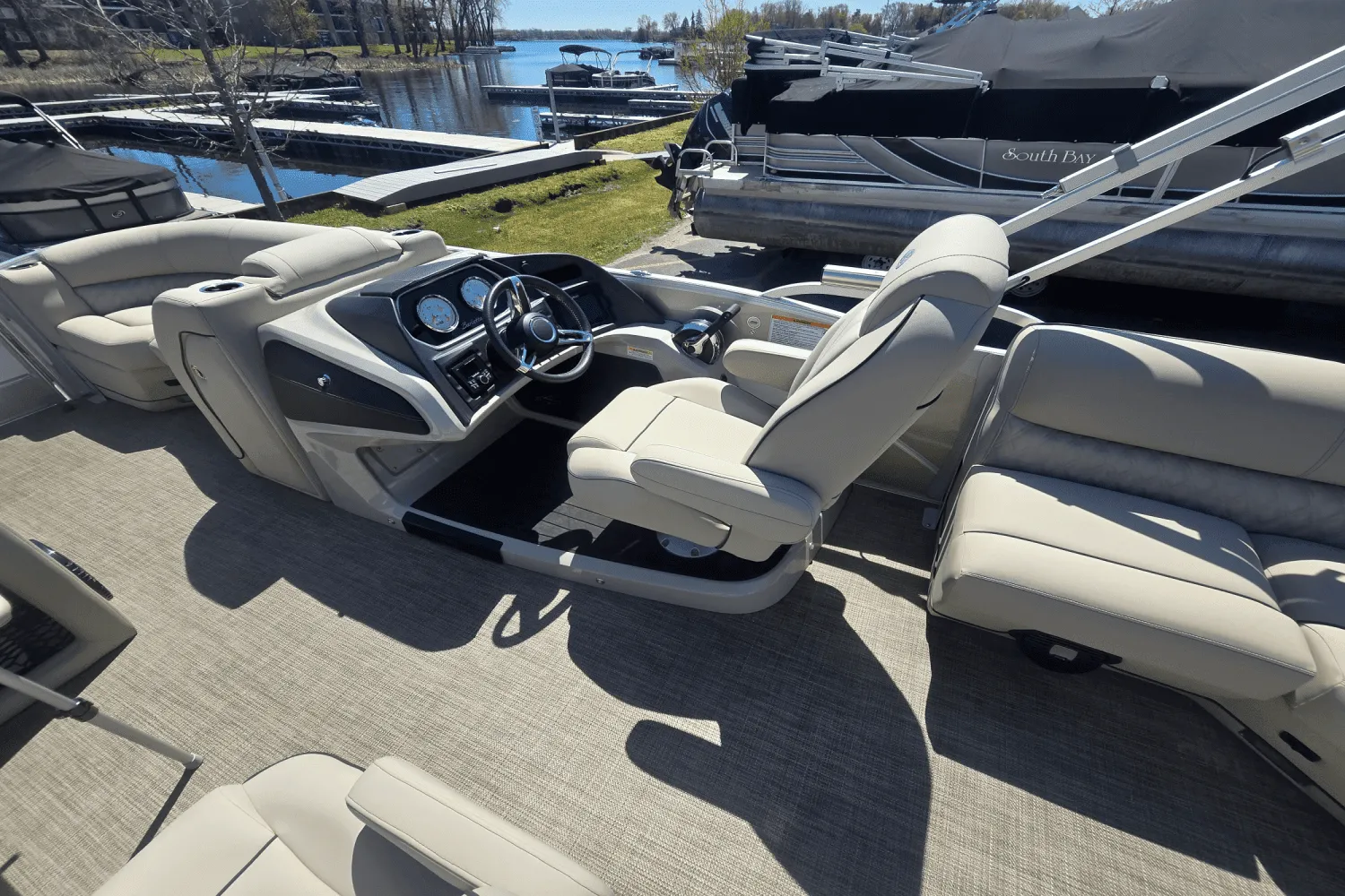 2019 Barletta L21QC Image Thumbnail #12