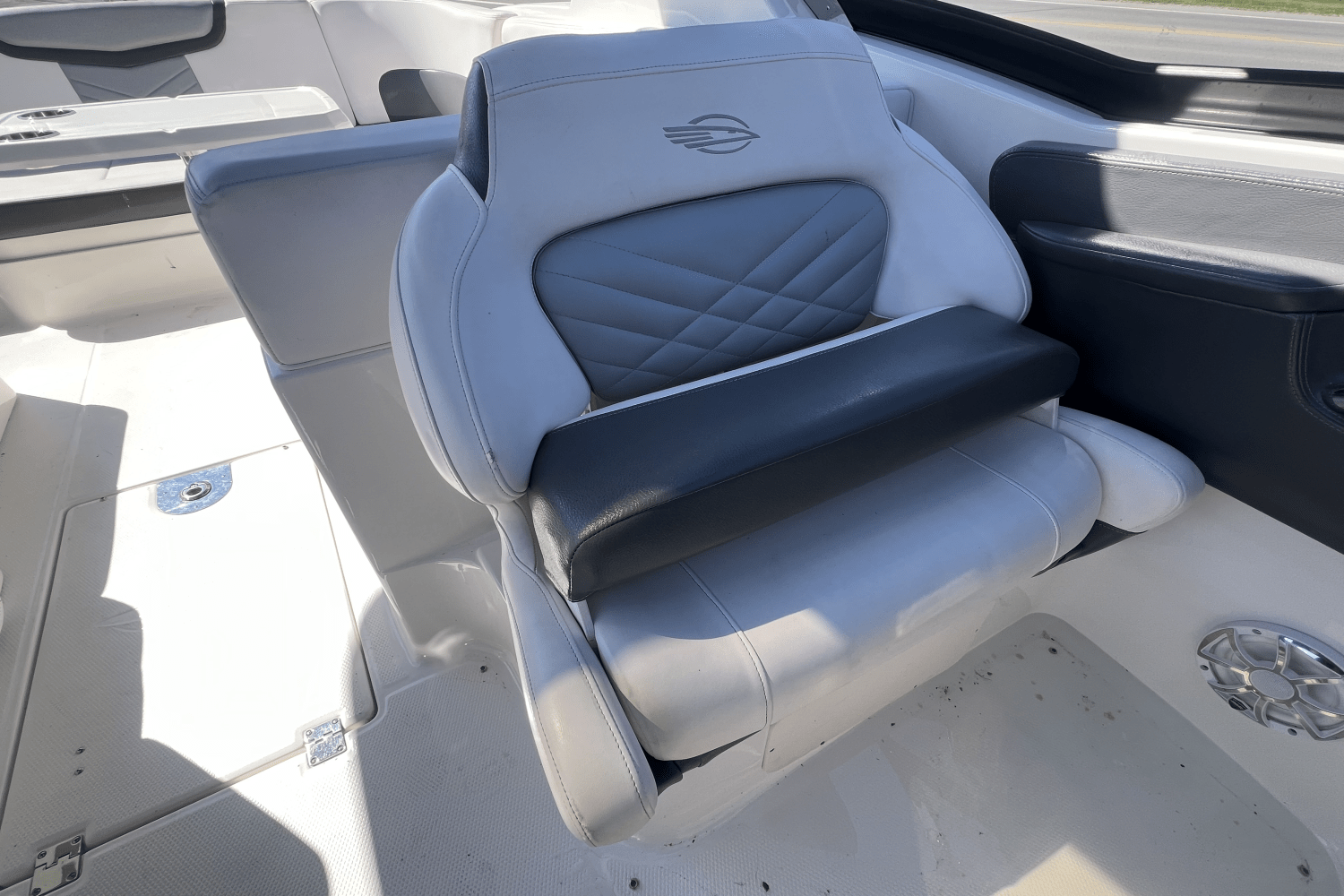 2018 Chaparral 307 SSX Image Thumbnail #18