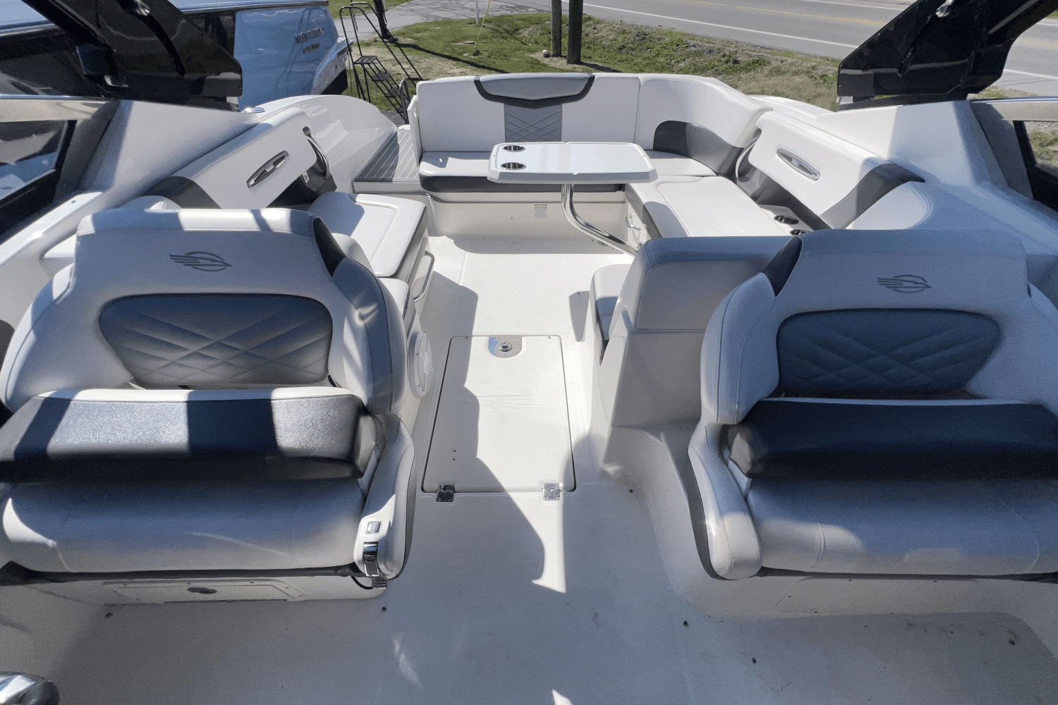 2018 Chaparral 307 SSX Image Thumbnail #5