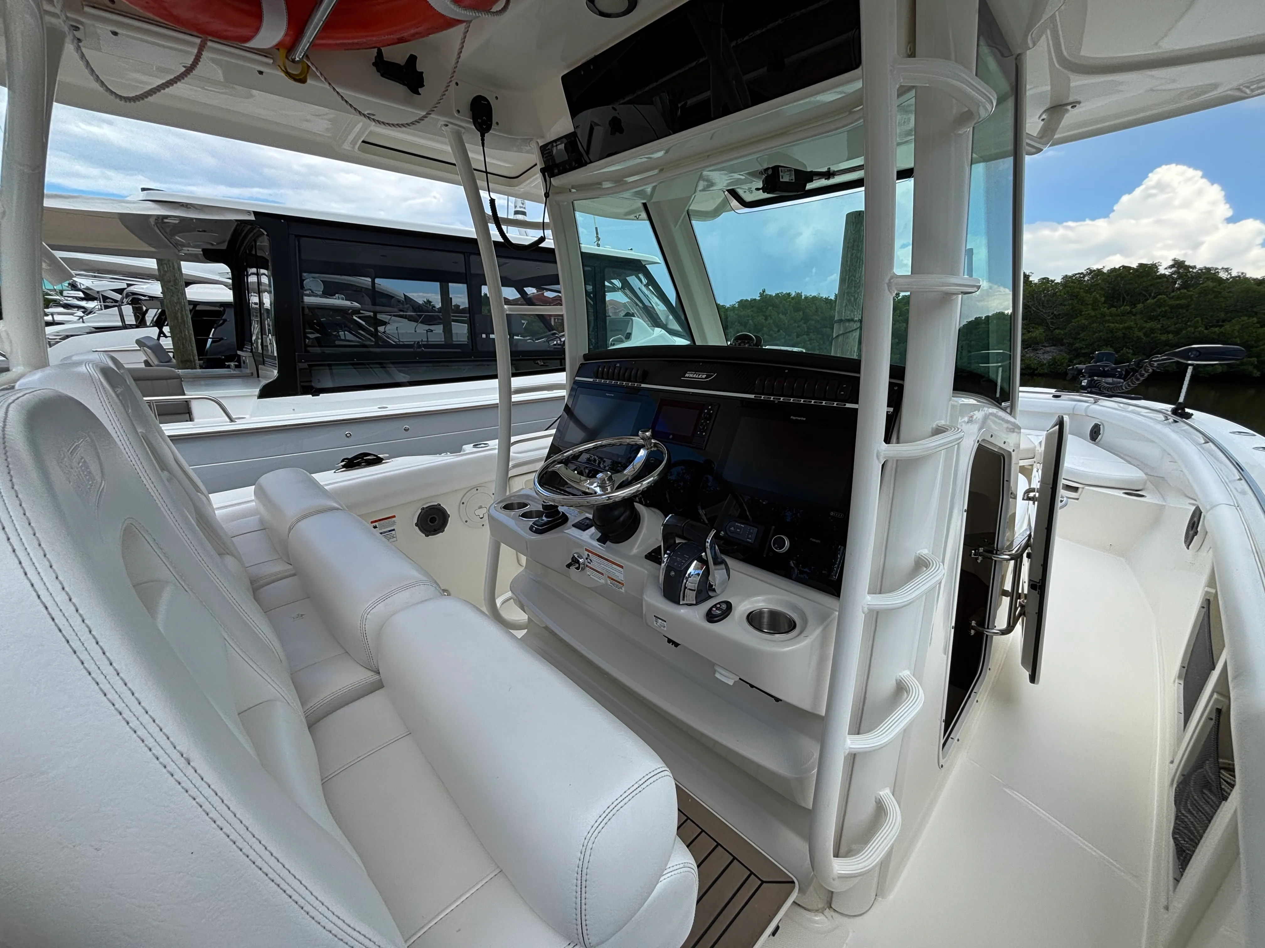 2022 Boston Whaler 350 Outrage Image Thumbnail #21