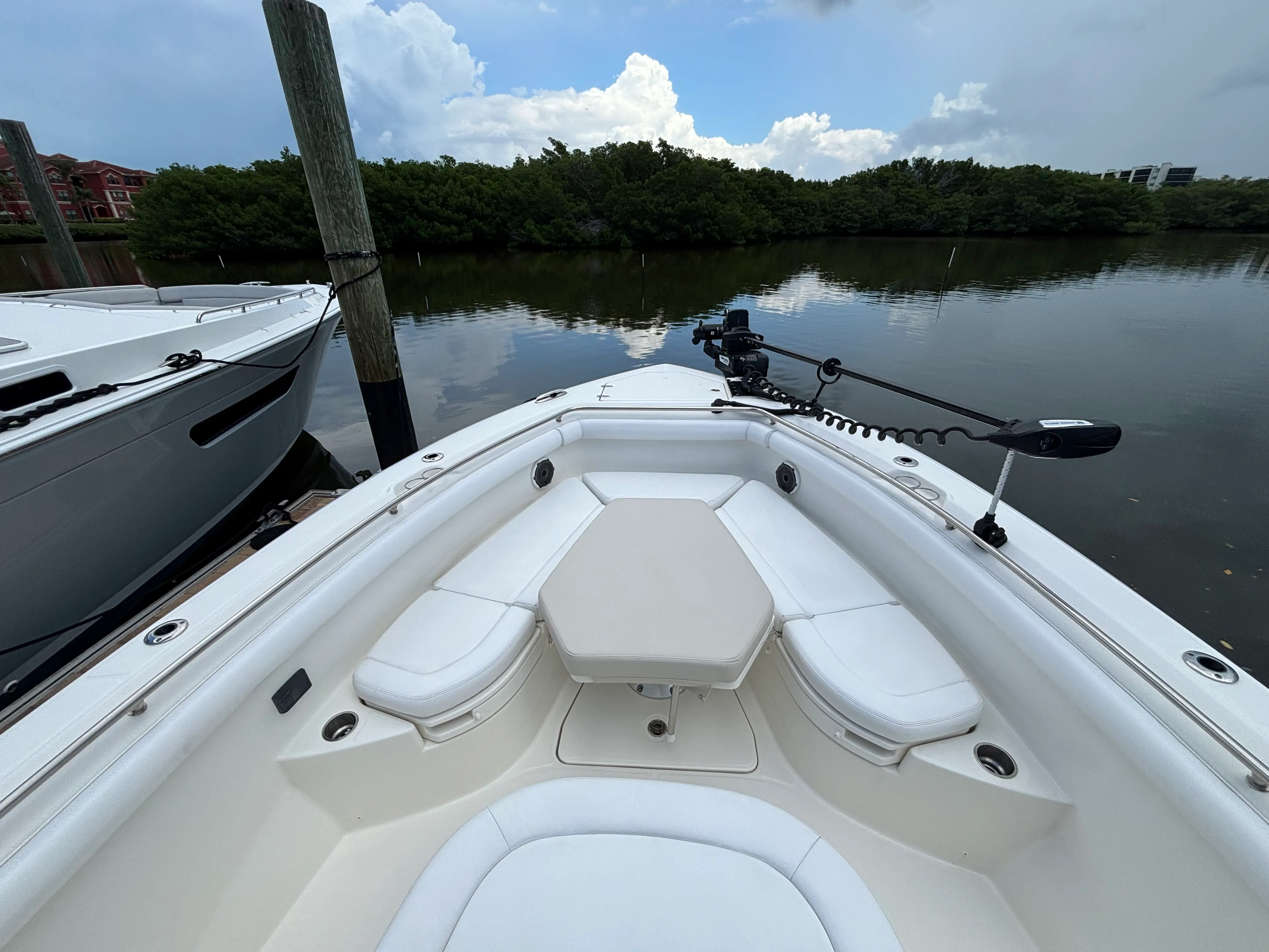 2022 Boston Whaler 350 Outrage Image Thumbnail #17