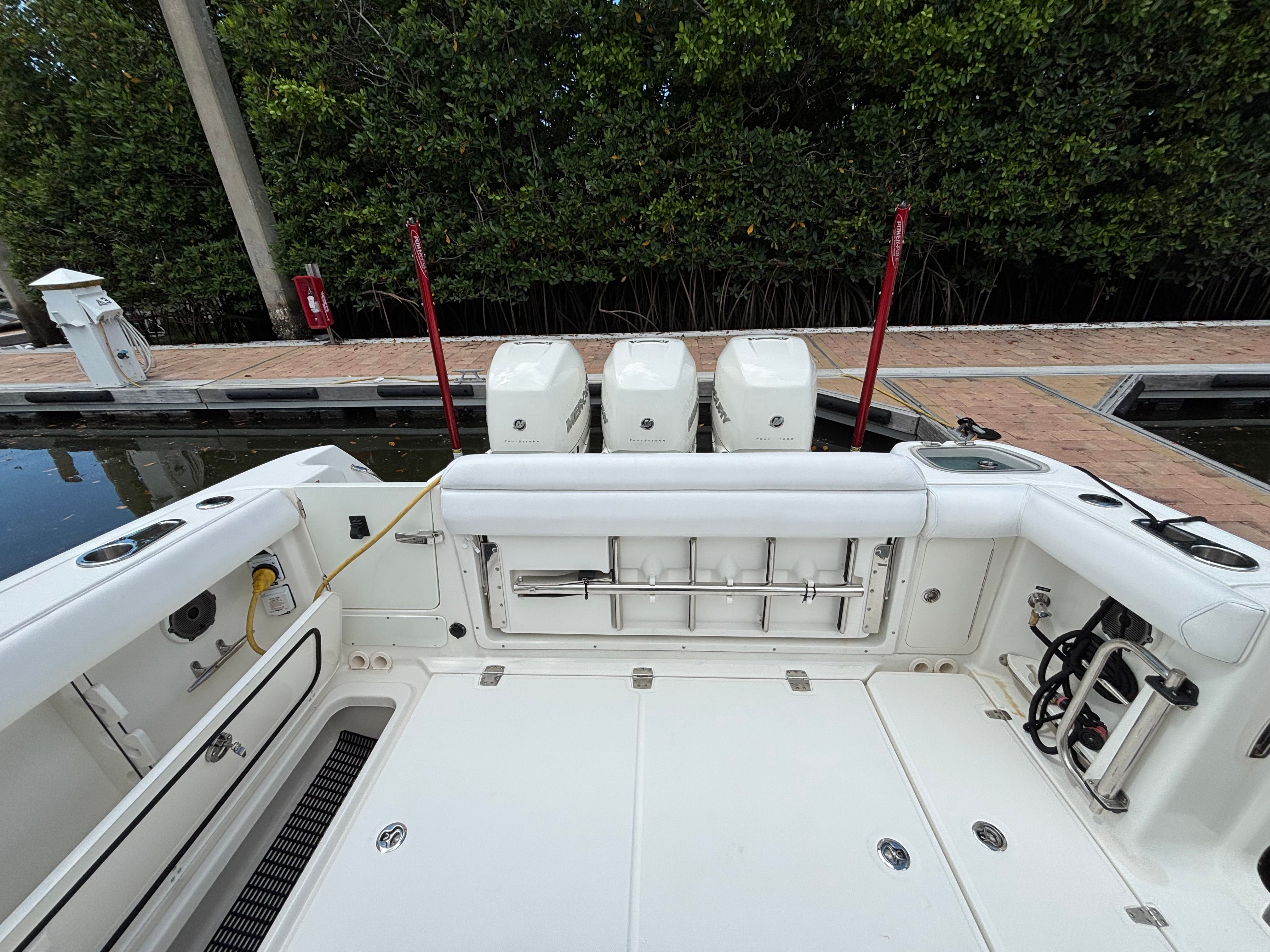 2022 Boston Whaler 350 Outrage Image Thumbnail #6