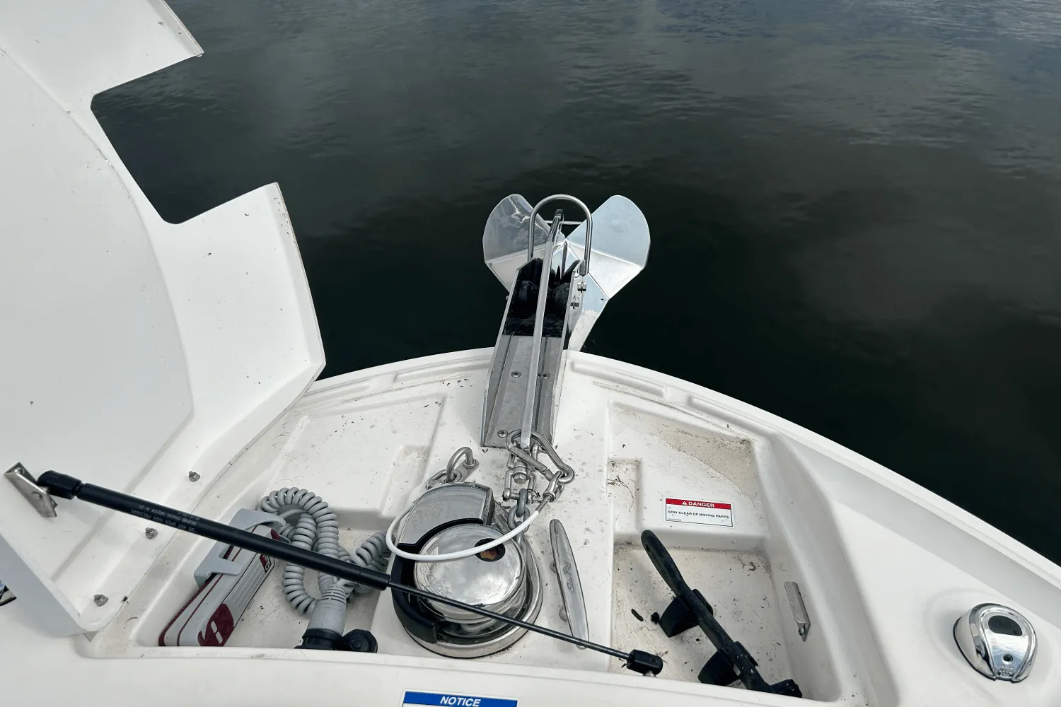 2025 Sea Ray 310 SLX Image Thumbnail #43