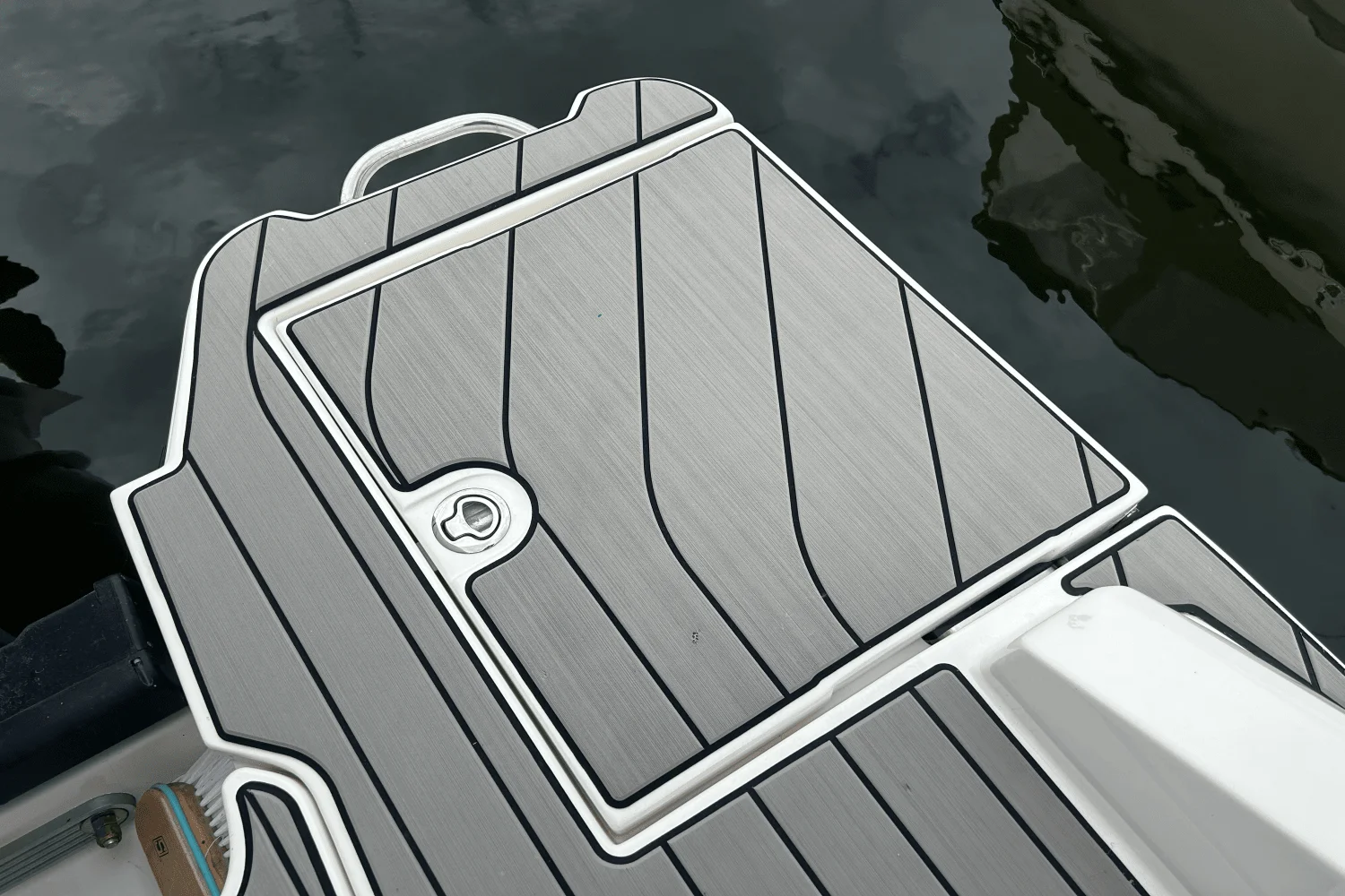 2025 Sea Ray 310 SLX Image Thumbnail #49