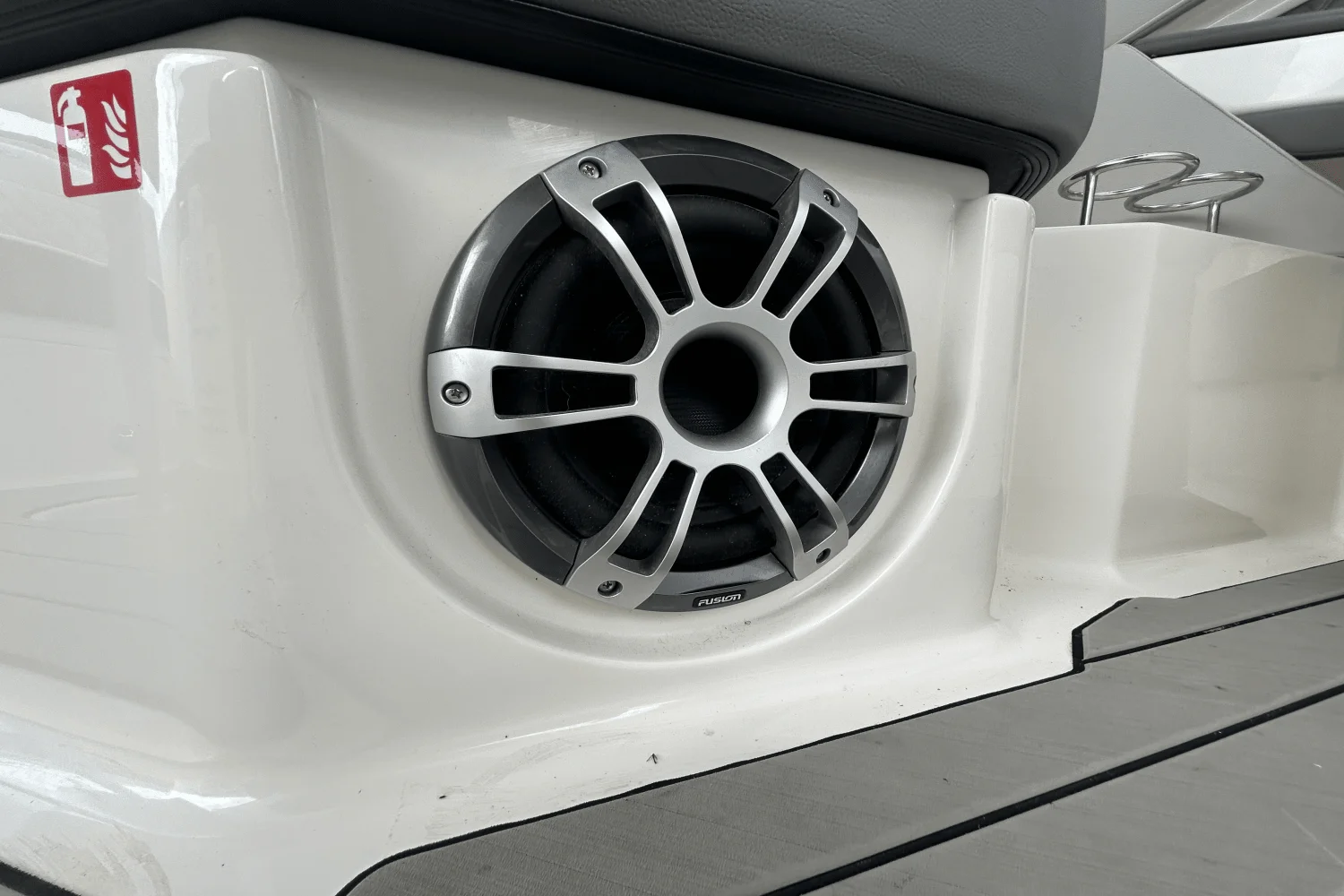 2025 Sea Ray 310 SLX Image Thumbnail #51