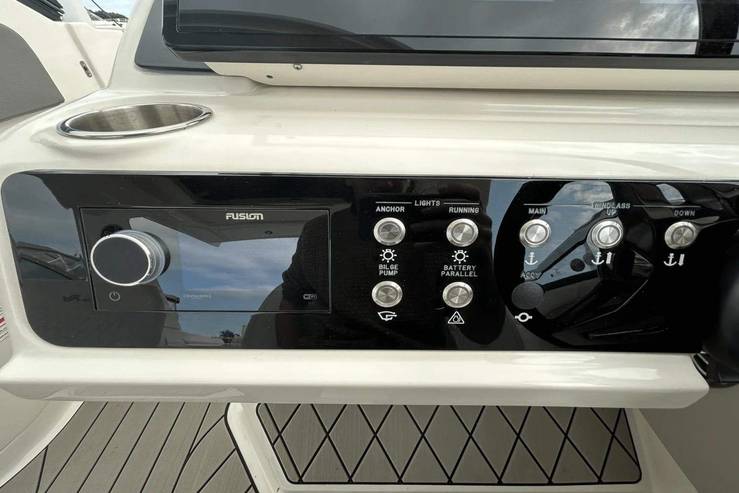 2025 Sea Ray 310 SLX Image Thumbnail #27