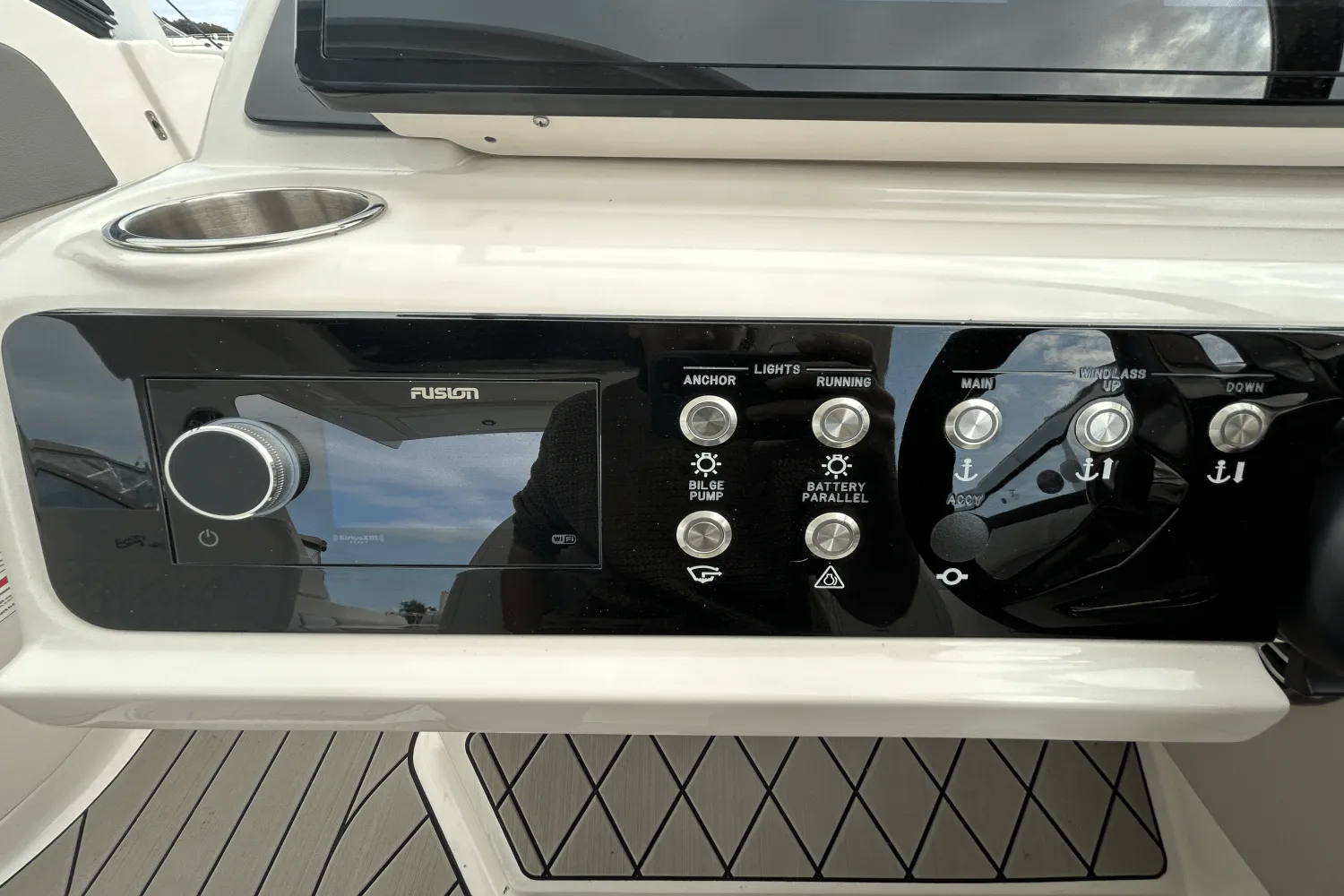 2025 Sea Ray 310 SLX Image Thumbnail #27