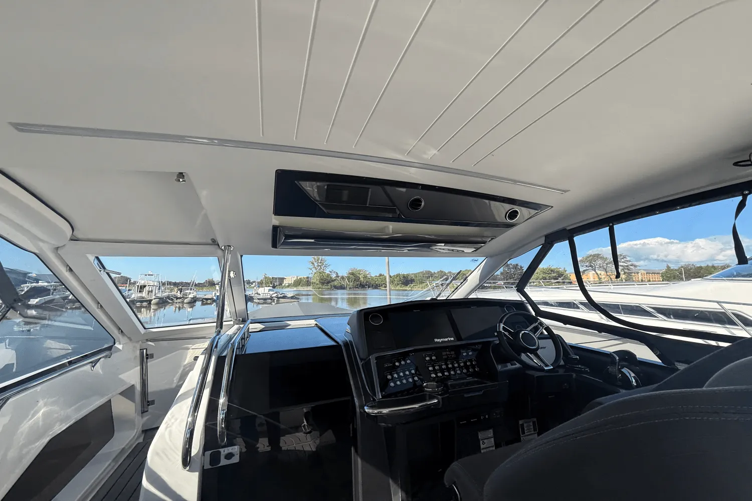 2024 Galeon 325 GTO Image Thumbnail #21