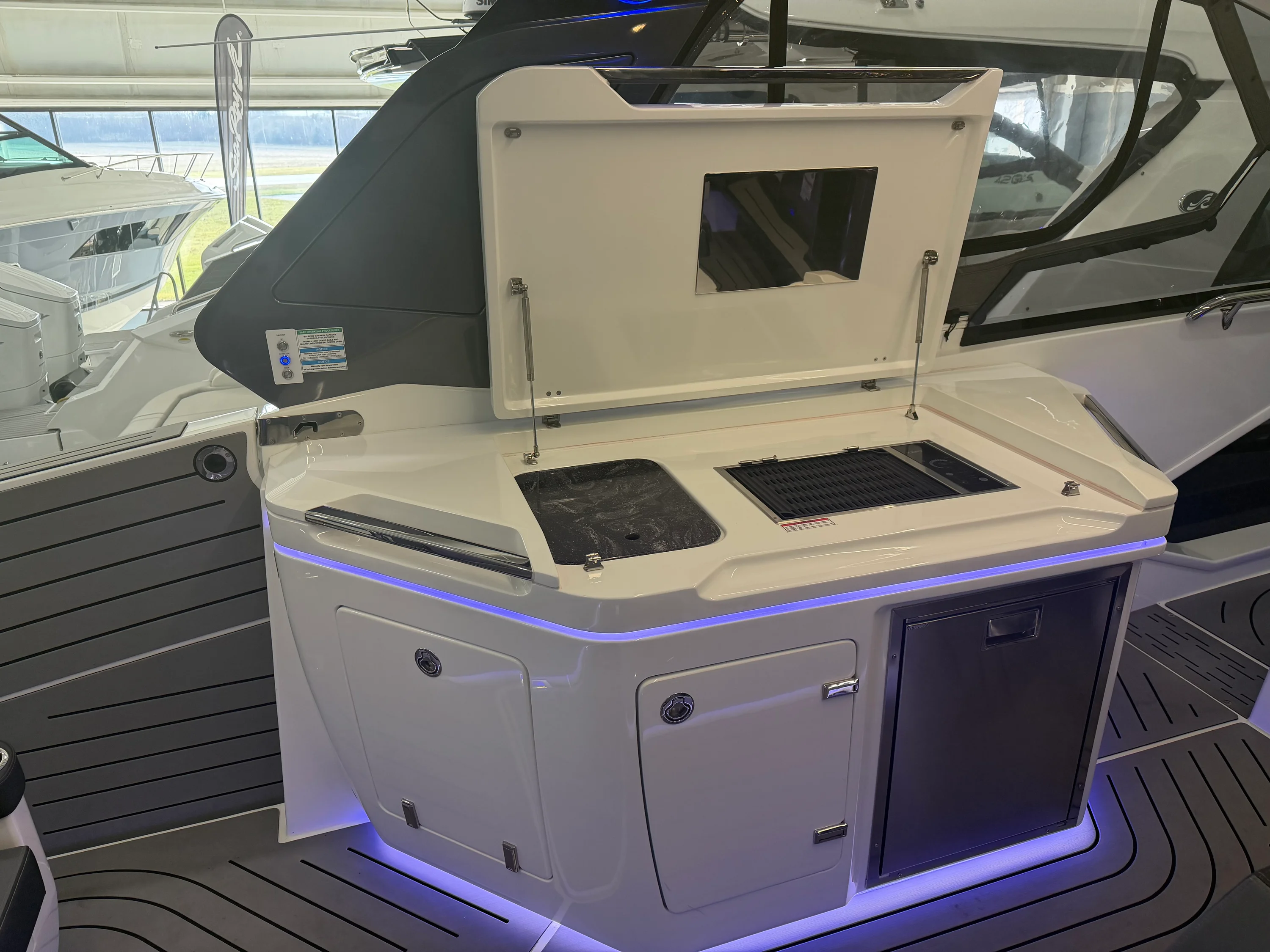 2024 Galeon 325 GTO Image Thumbnail #17