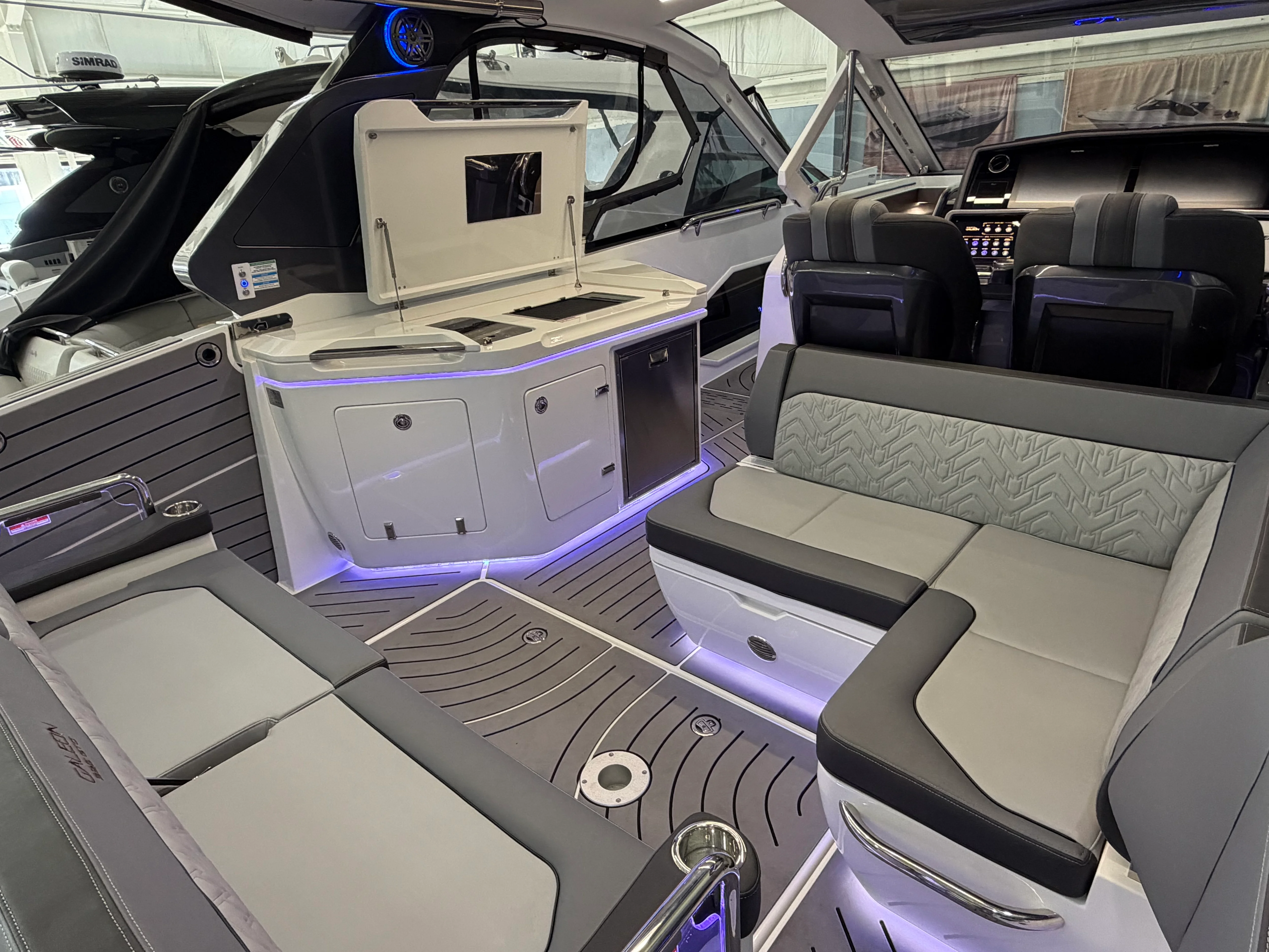 2024 Galeon 325 GTO Image Thumbnail #14