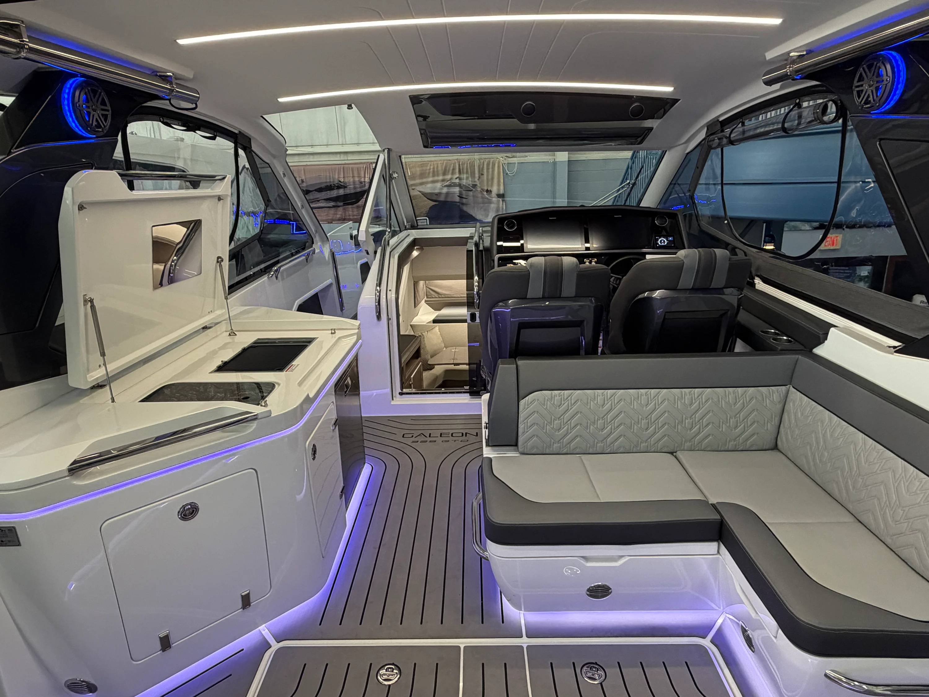 2024 Galeon 325 GTO Image Thumbnail #13