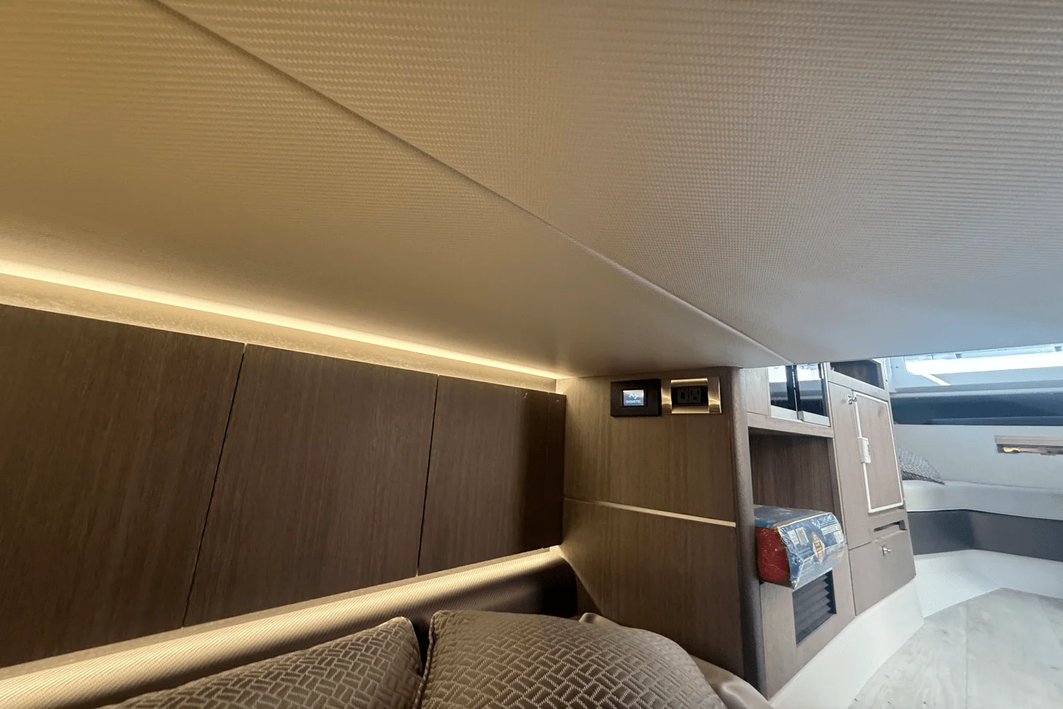 2024 Galeon 325 GTO Image Thumbnail #41