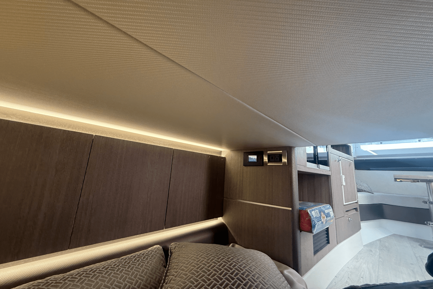 2024 Galeon 325 GTO Image Thumbnail #42