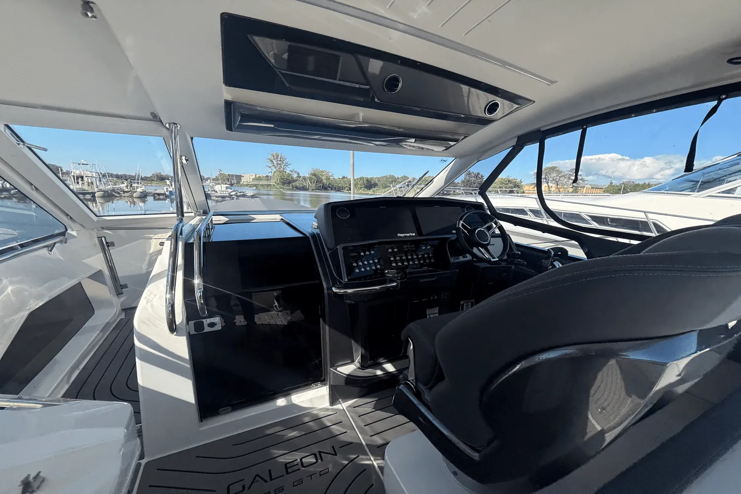 2024 Galeon 325 GTO Image Thumbnail #20