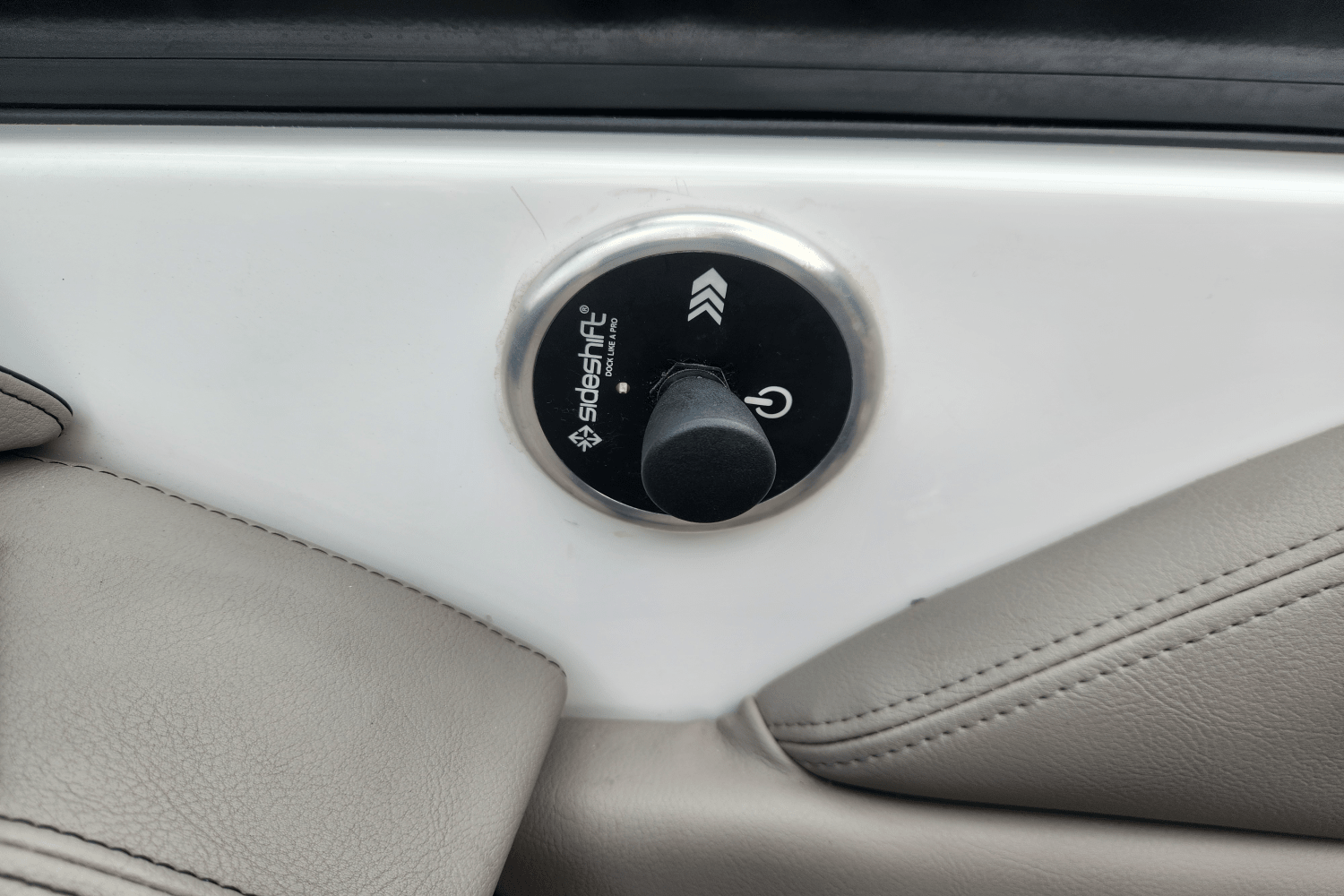 2023 Four Winns HD5 Image Thumbnail #9