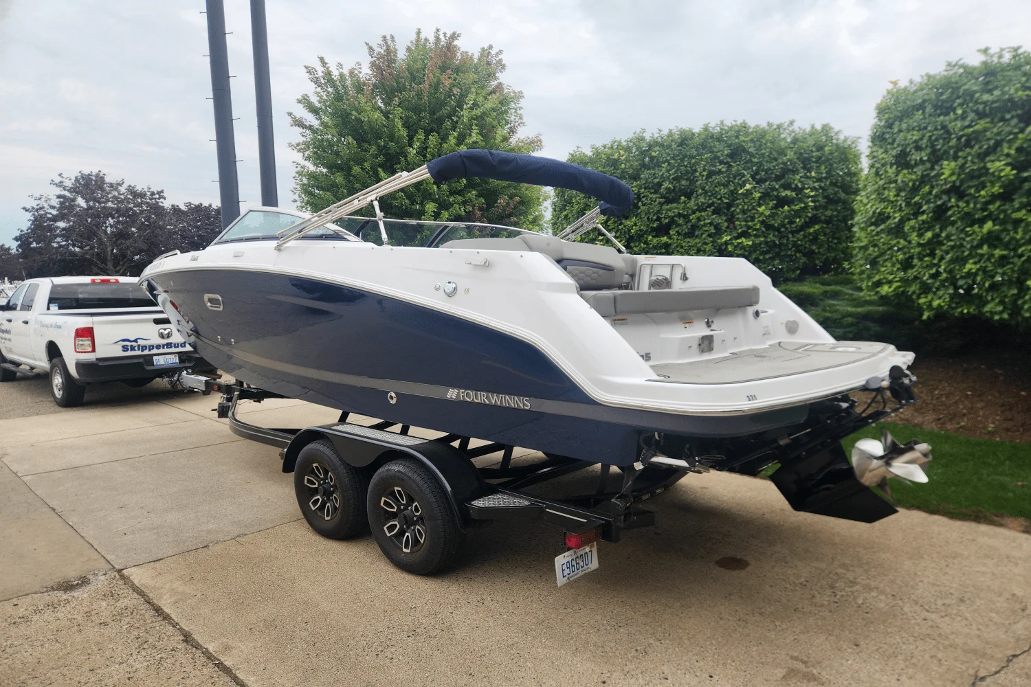 2023 Four Winns HD5 Image Thumbnail #2