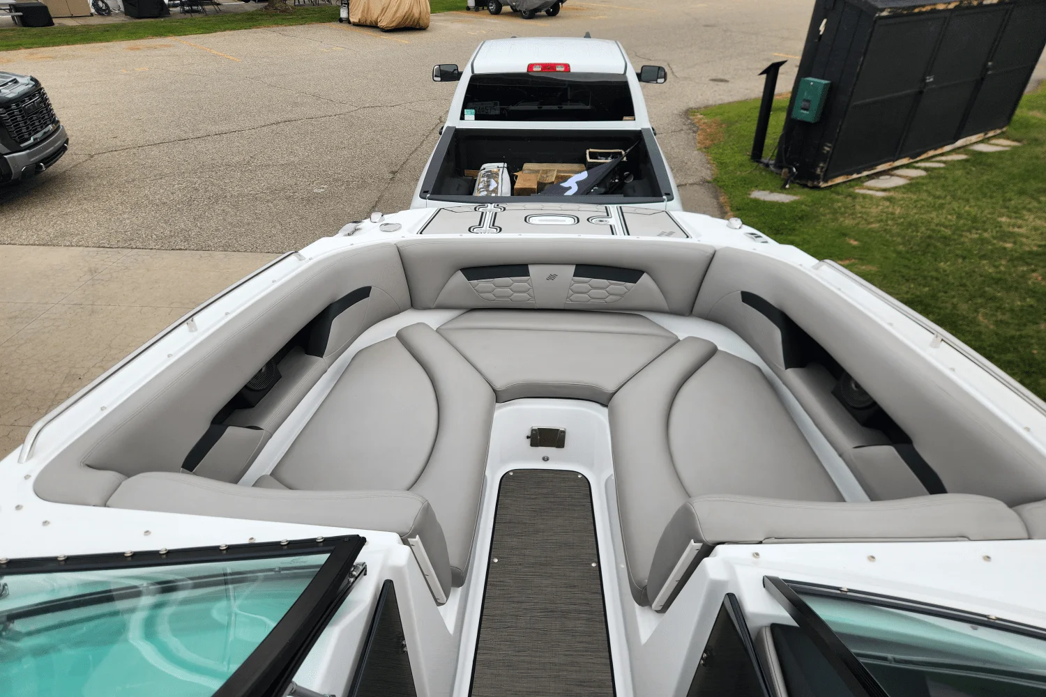 2023 Four Winns HD5 Image Thumbnail #10